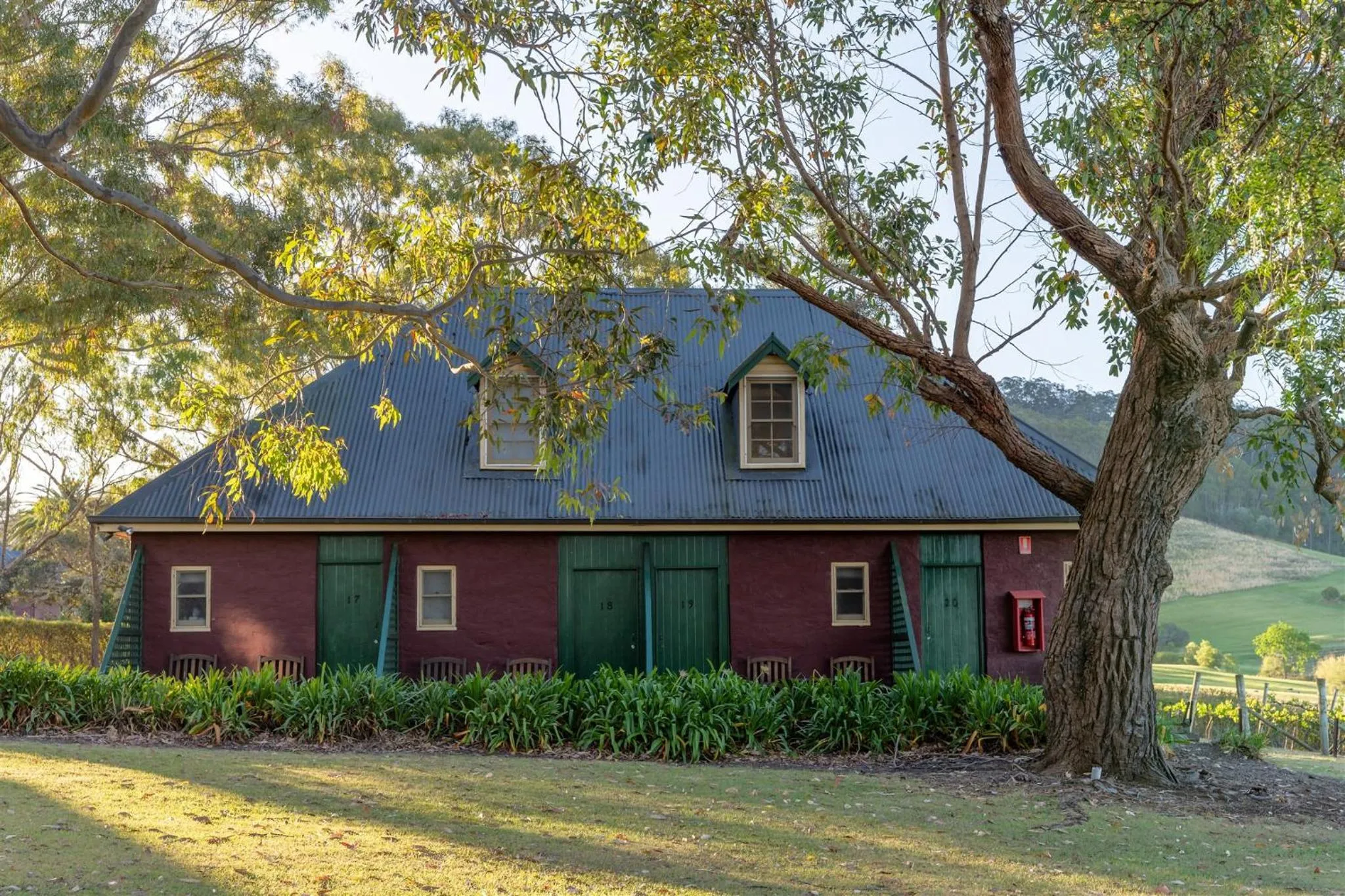 Property building in Coolangatta Estate Shoalhaven Heads