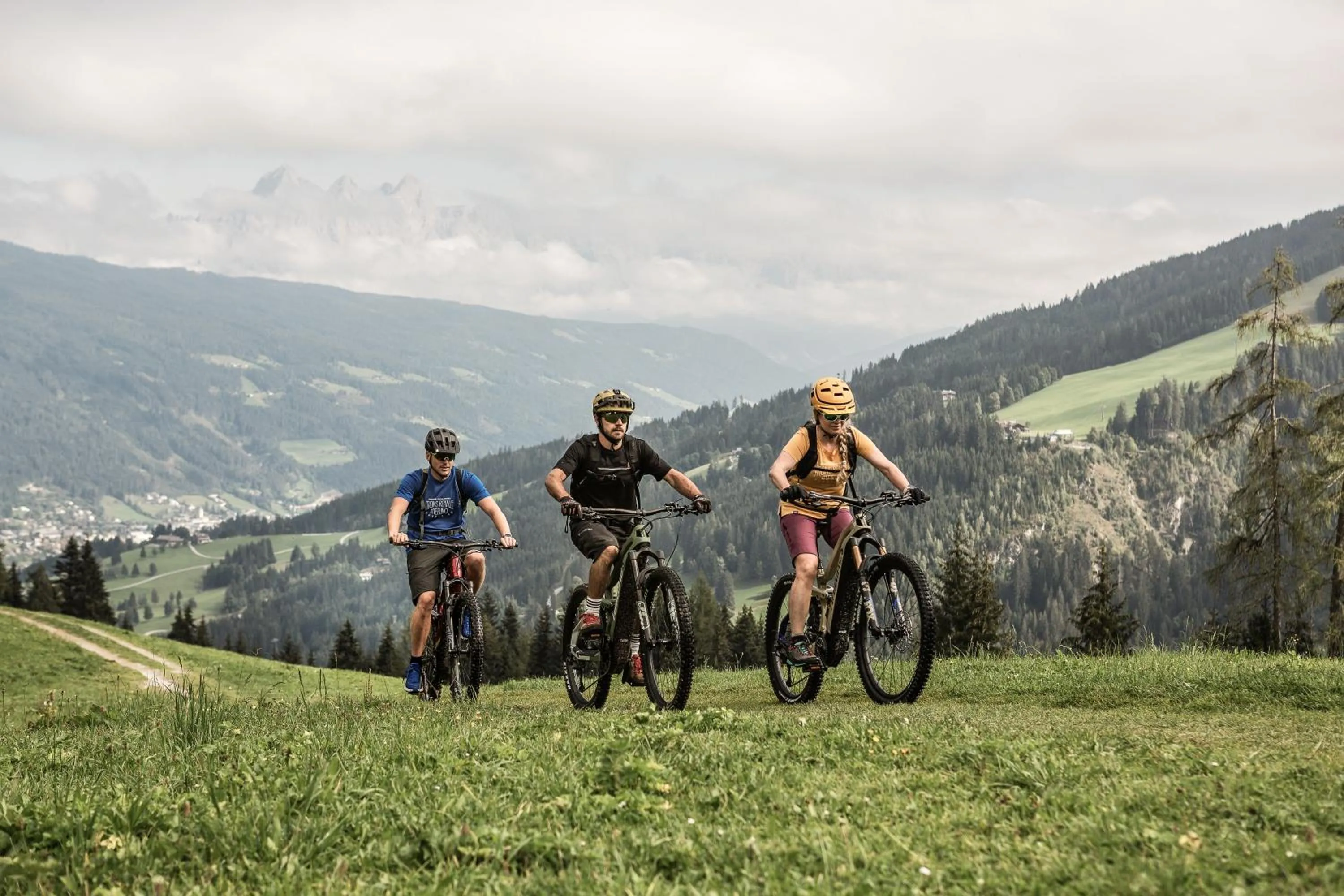 Cycling in Harmls Aparthotel