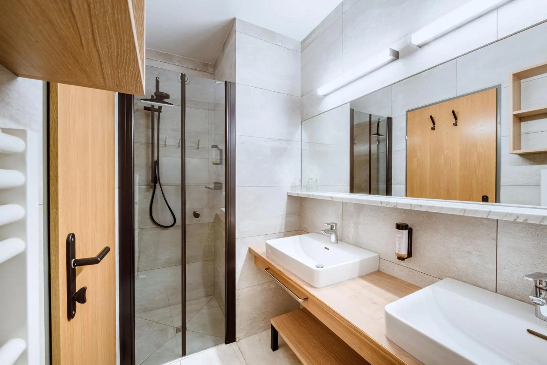 Bathroom in Harmls Aparthotel