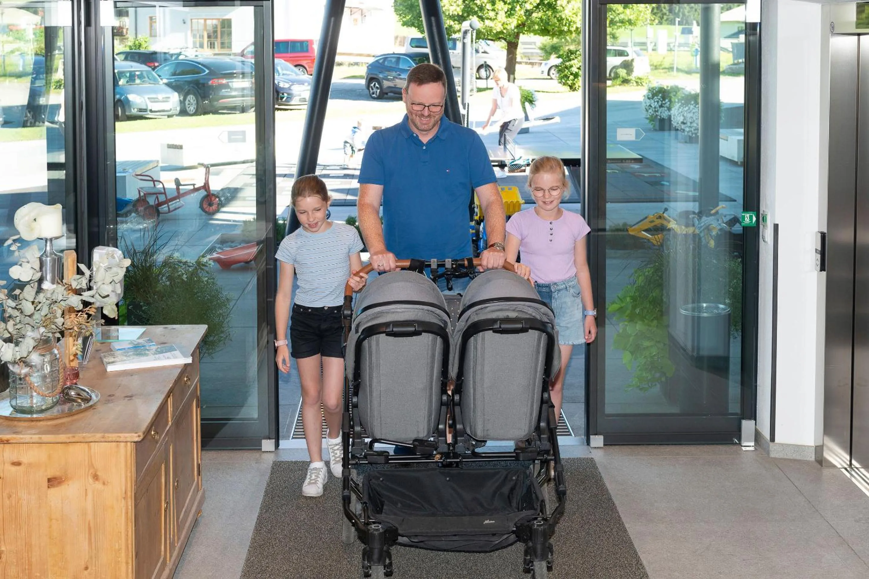 Facade/entrance in Harmls Aparthotel