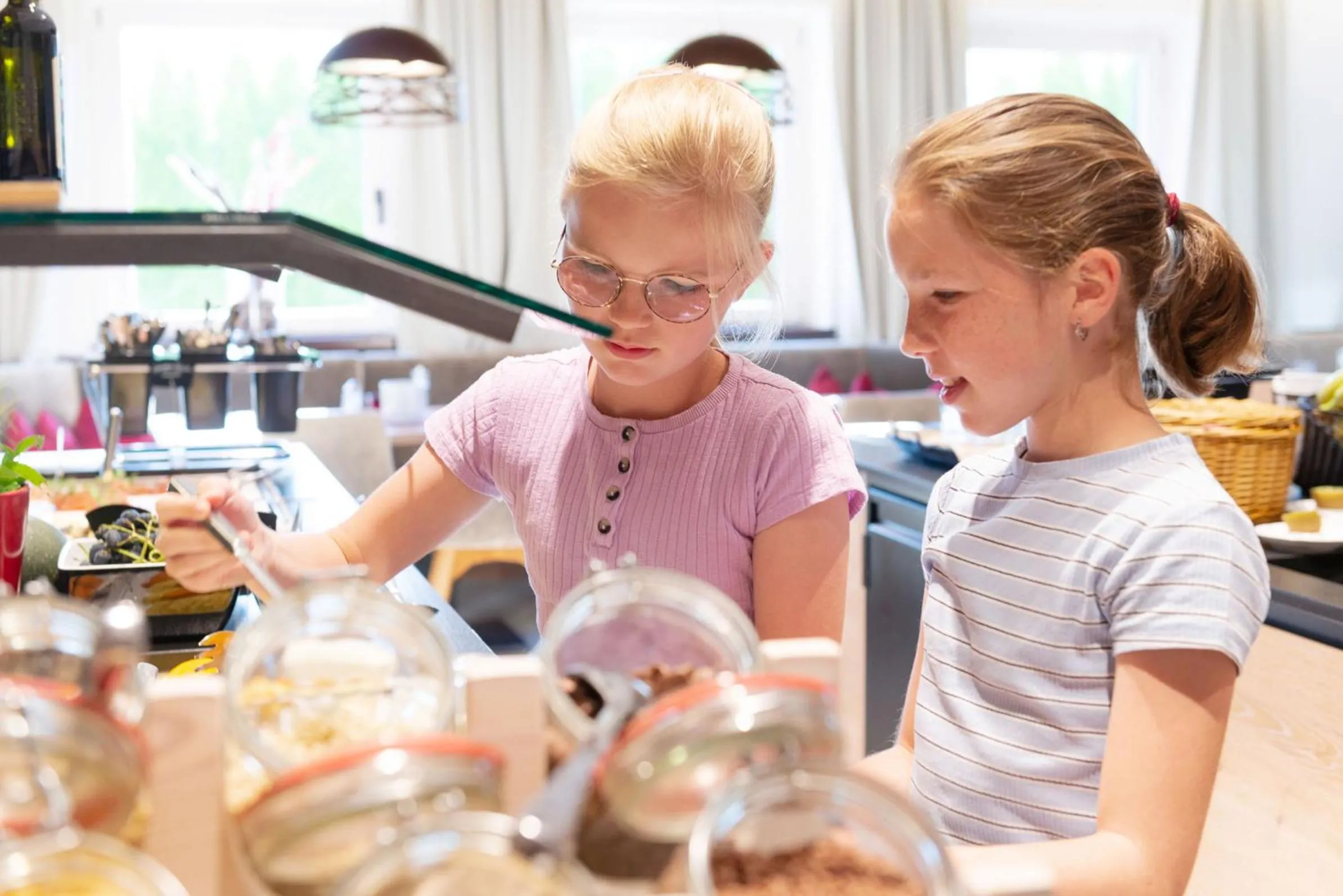 Food and drinks in Harmls Aparthotel