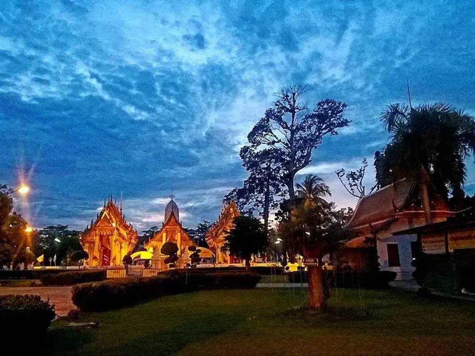 Facade/entrance in Loy Manee House Facade/entrance in Loy Manee House