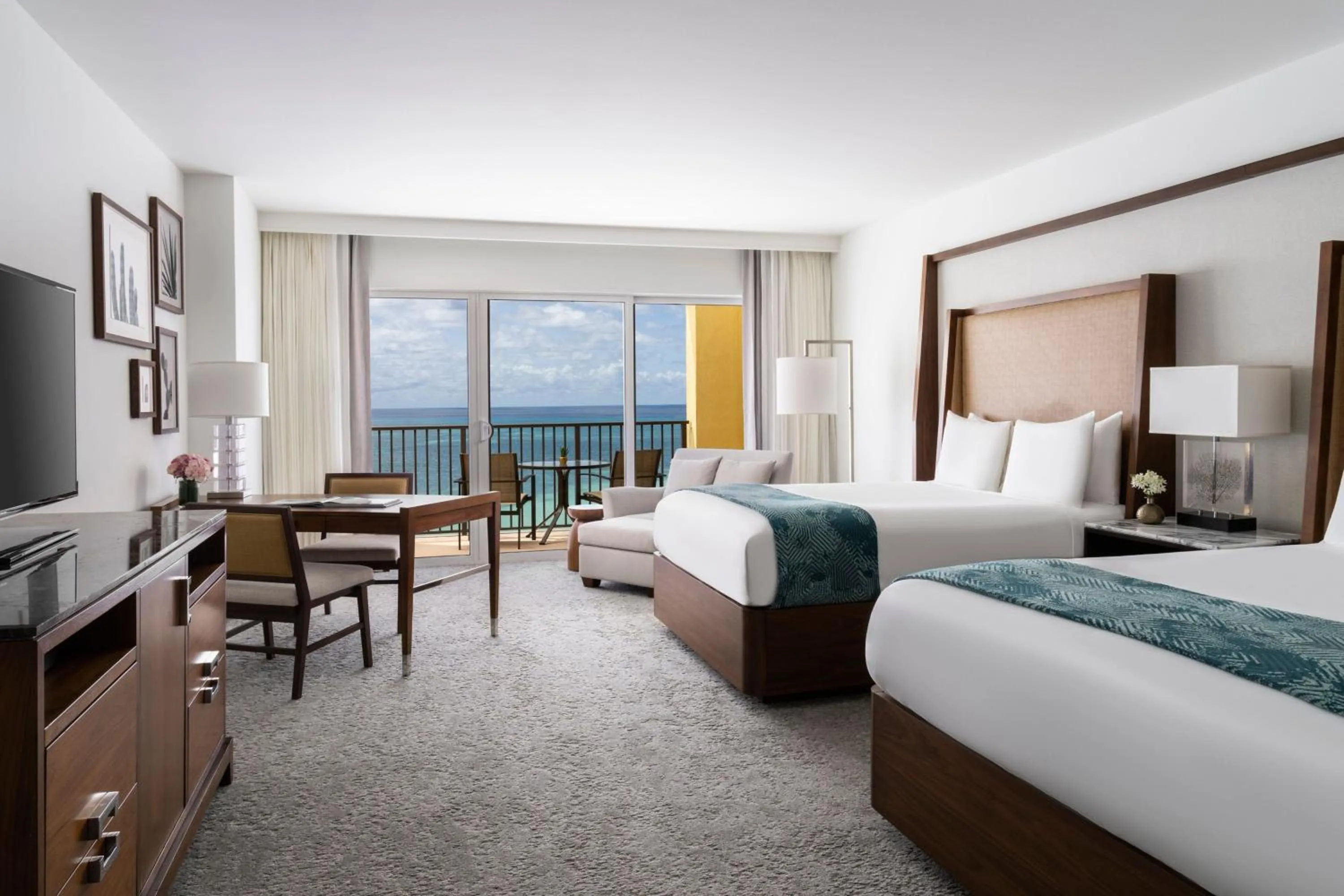 Photo of the whole room, Bed in The Ritz-Carlton, Aruba