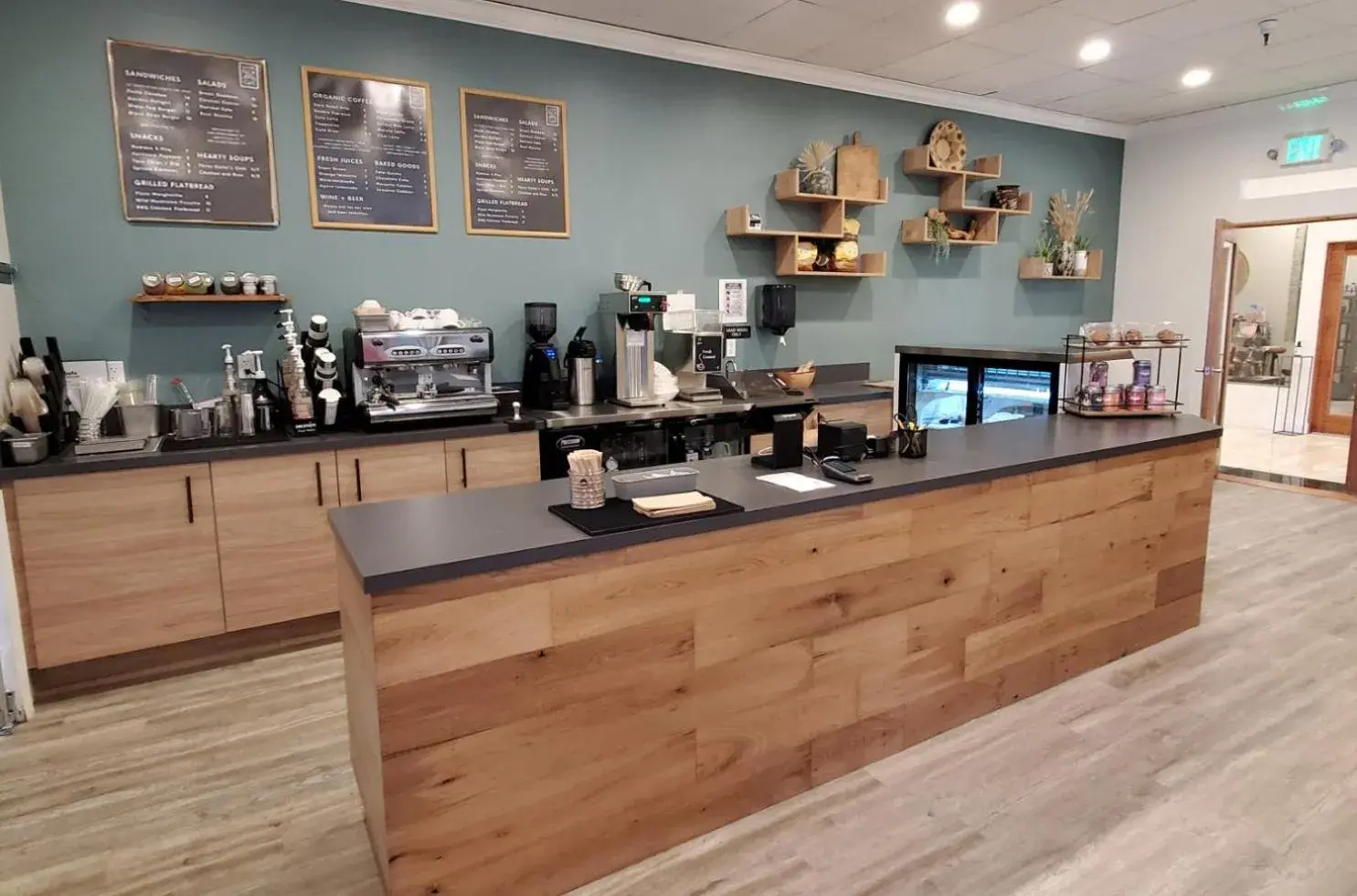 Restaurant/places to eat in Azure Palm Hot Springs Restaurant/places to eat in Azure Palm Hot Springs