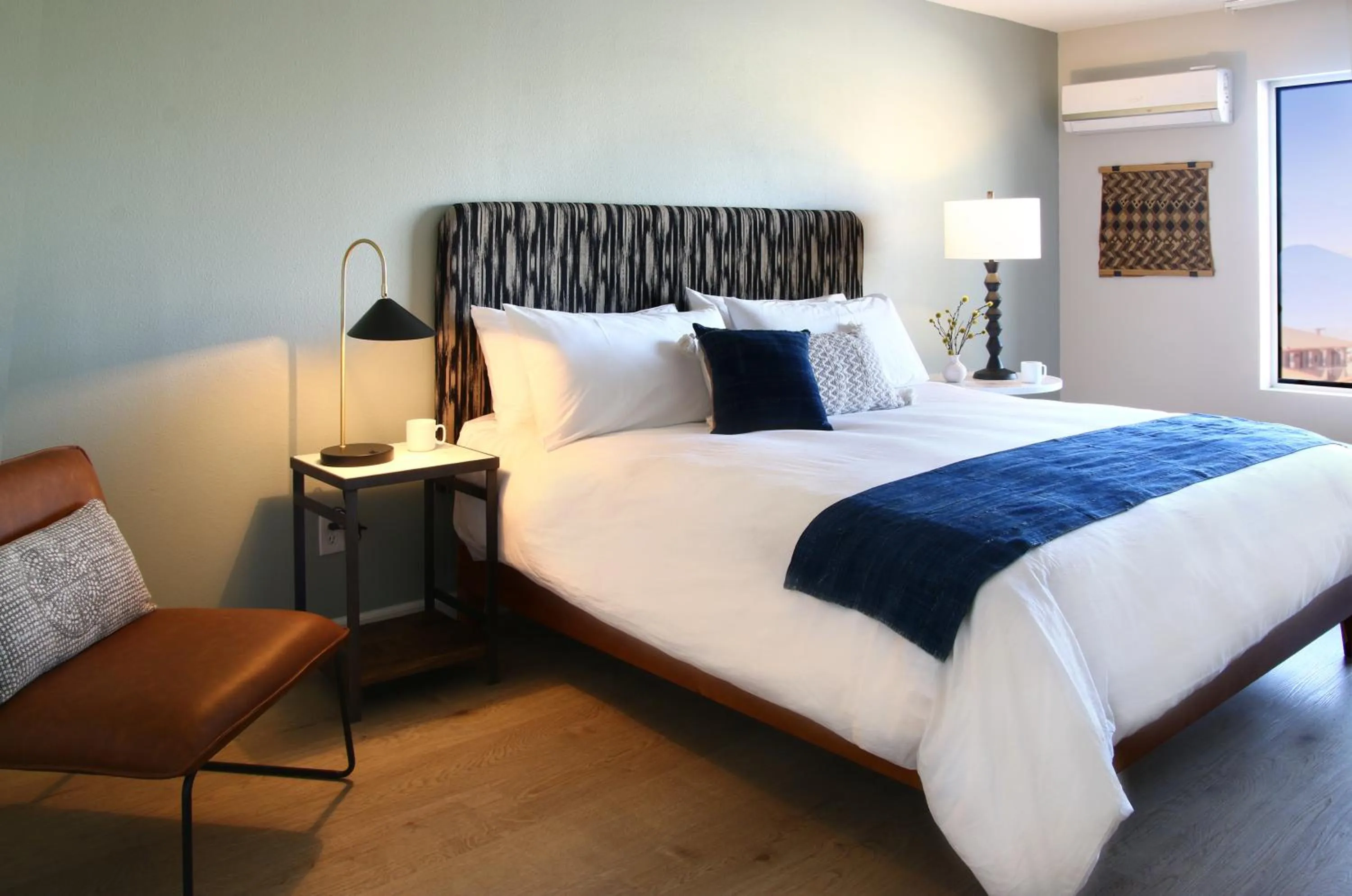 Bed in Azure Palm Hot Springs