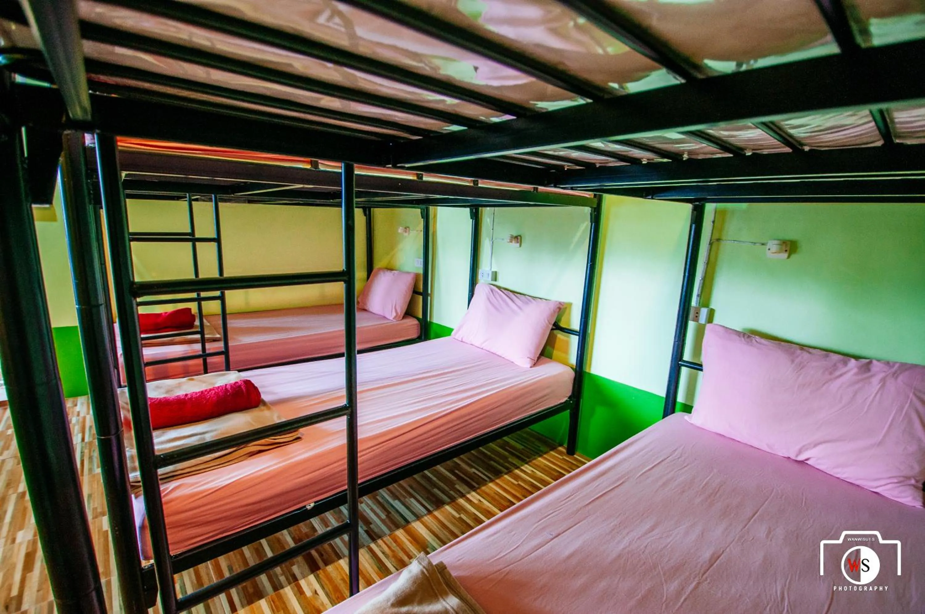 bunk bed, Bed in Venus Resort