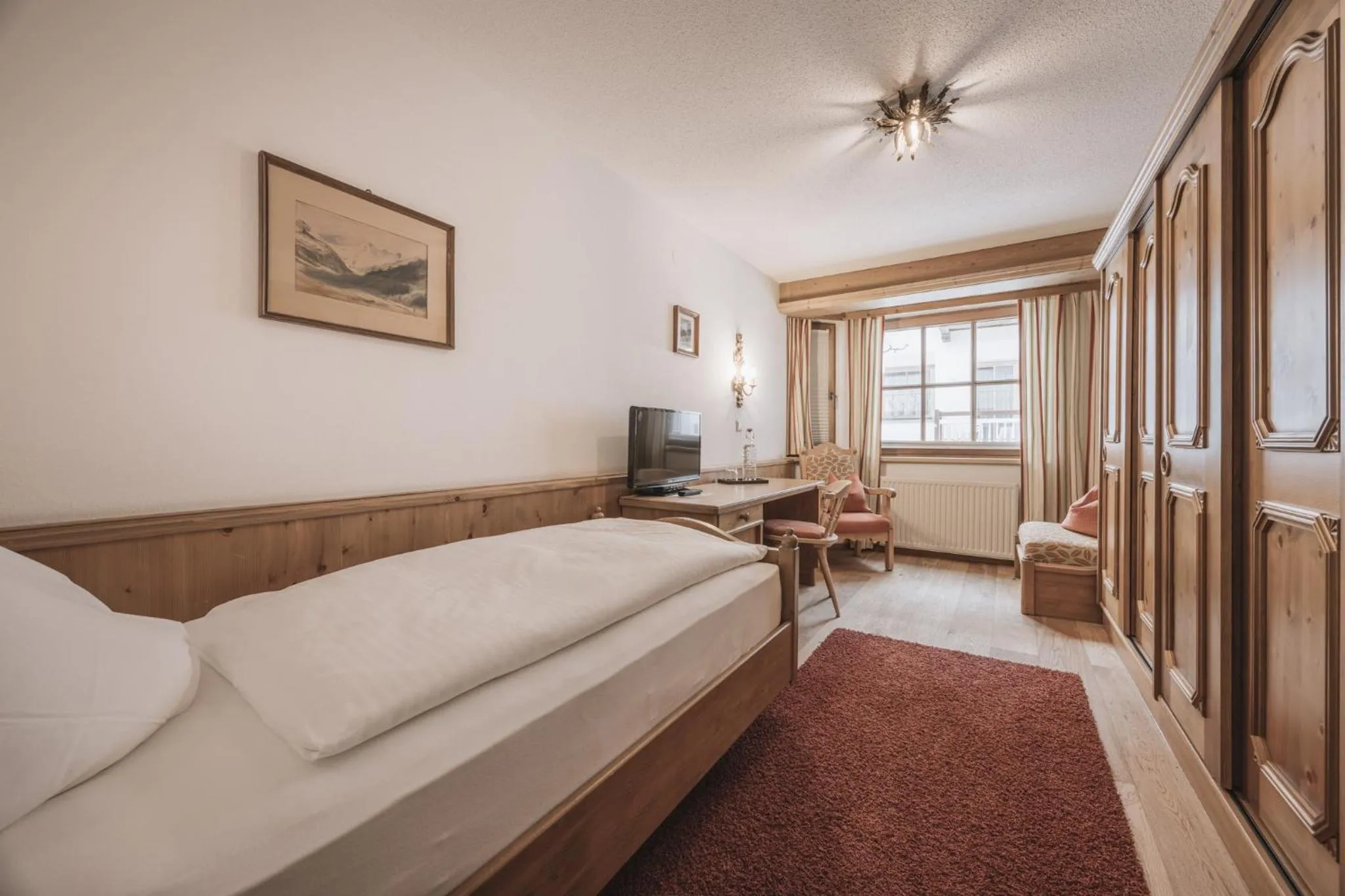 Photo of the whole room, Bed in Hotel Gaspingerhof