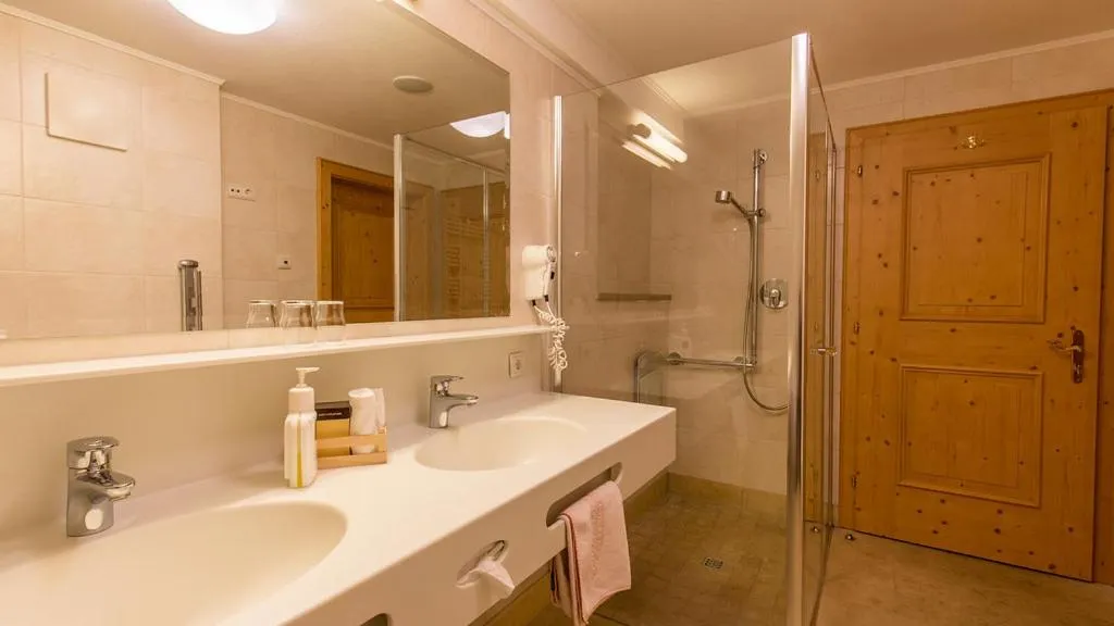 Bathroom in Hotel Gaspingerhof