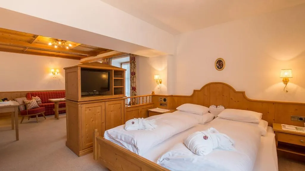 Photo of the whole room, Bed in Hotel Gaspingerhof