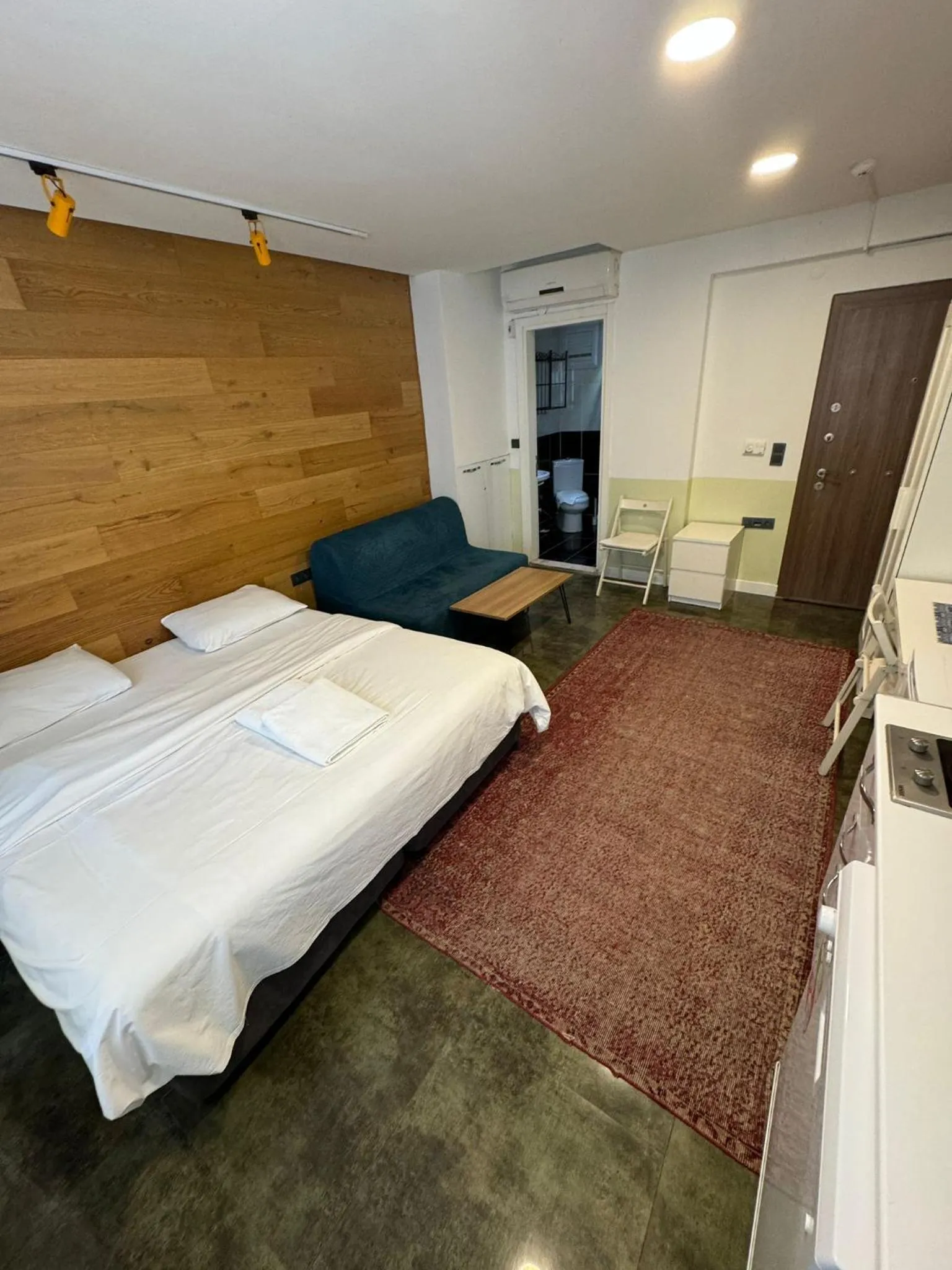 Bed in Istanbul Hub Flats