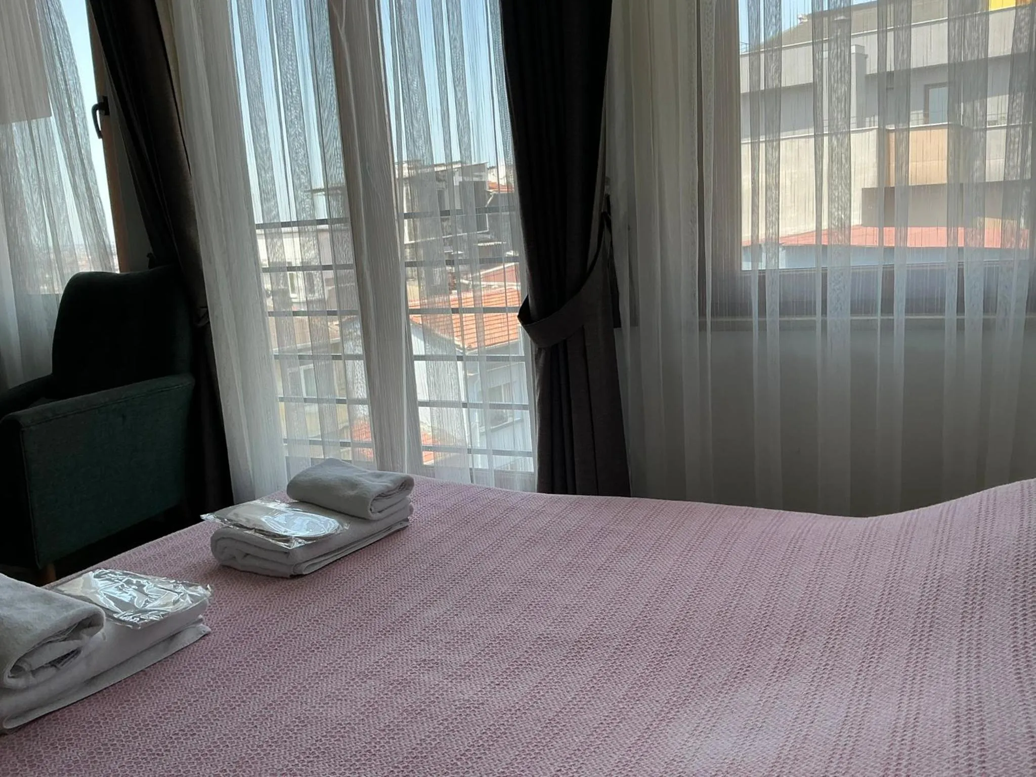 Bed in Istanbul Hub Flats