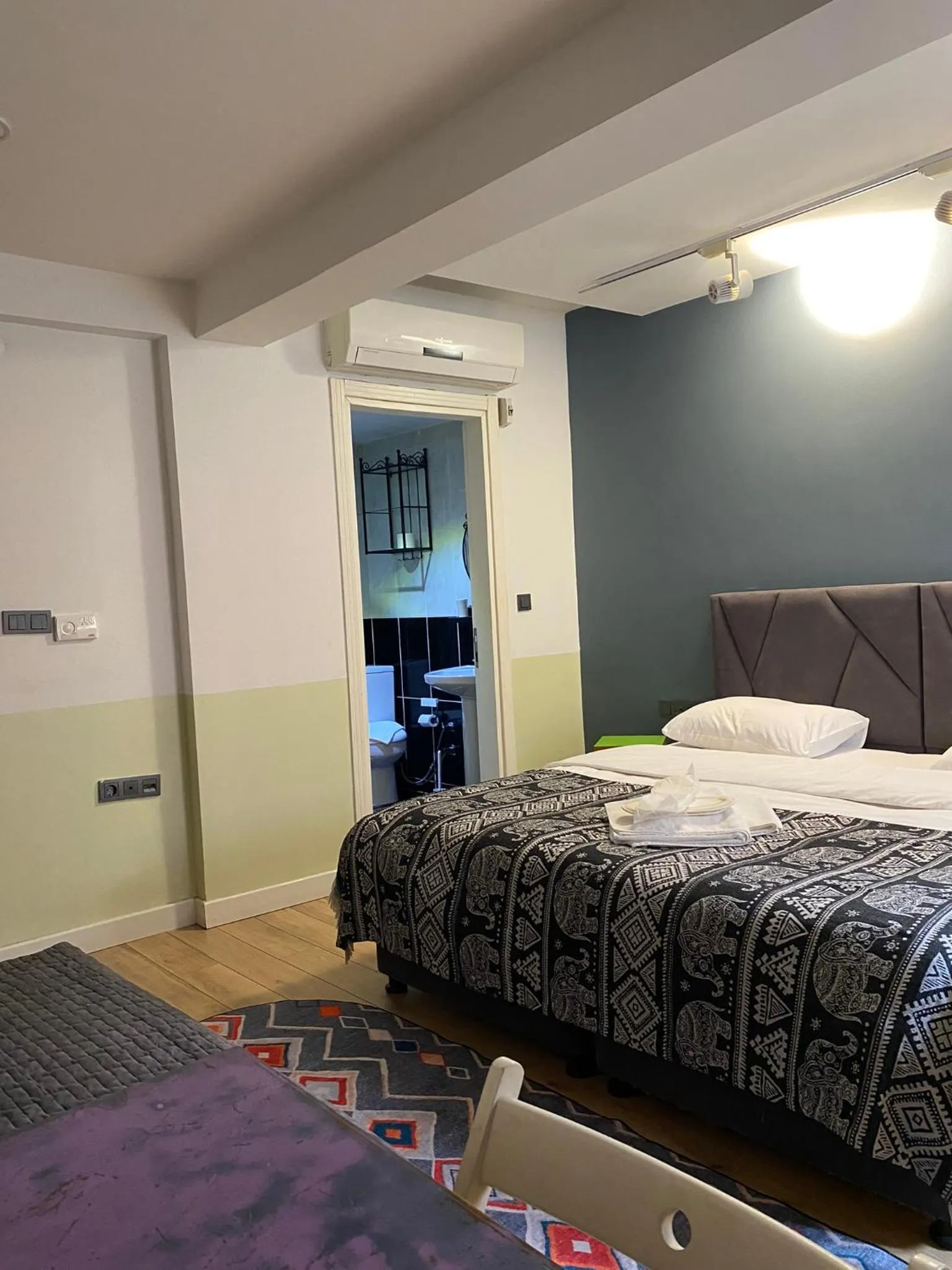 Bed in Istanbul Hub Flats