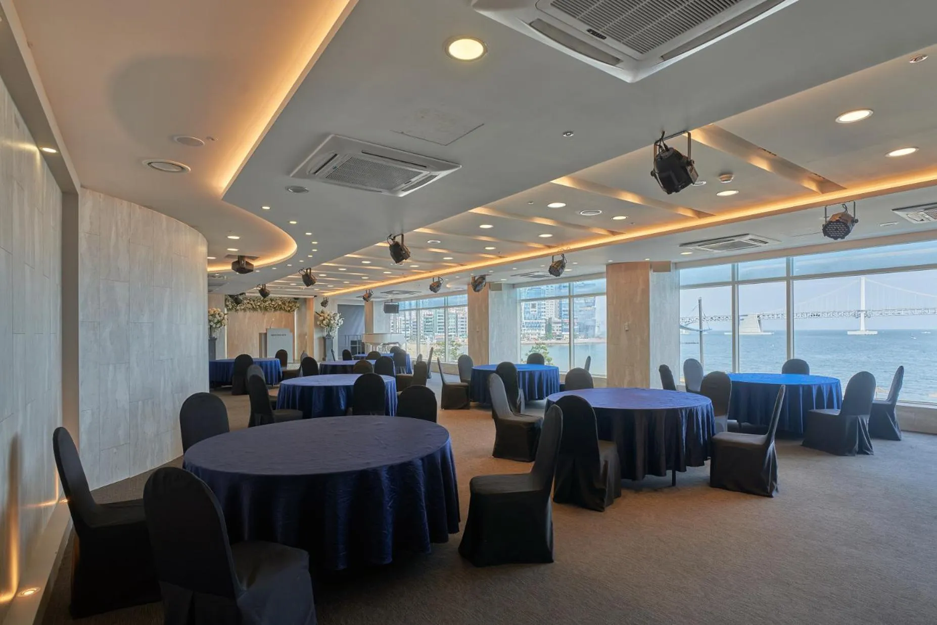 Banquet/Function facilities in Hotel Aqua Palace