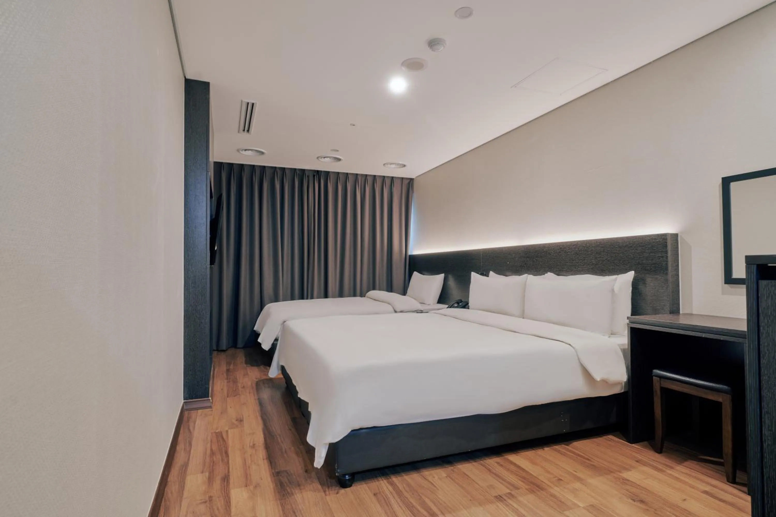 Bed in Hotel Aqua Palace