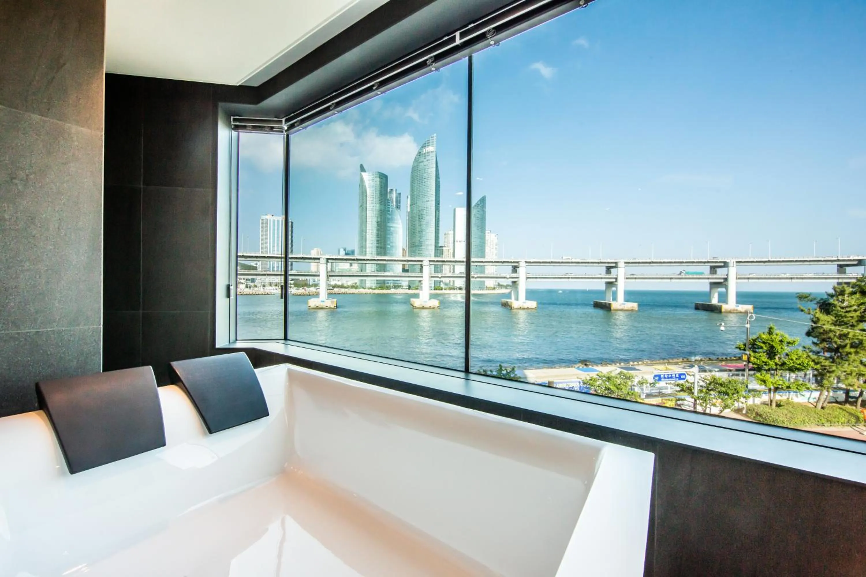 Bathroom in AG405 Hotel