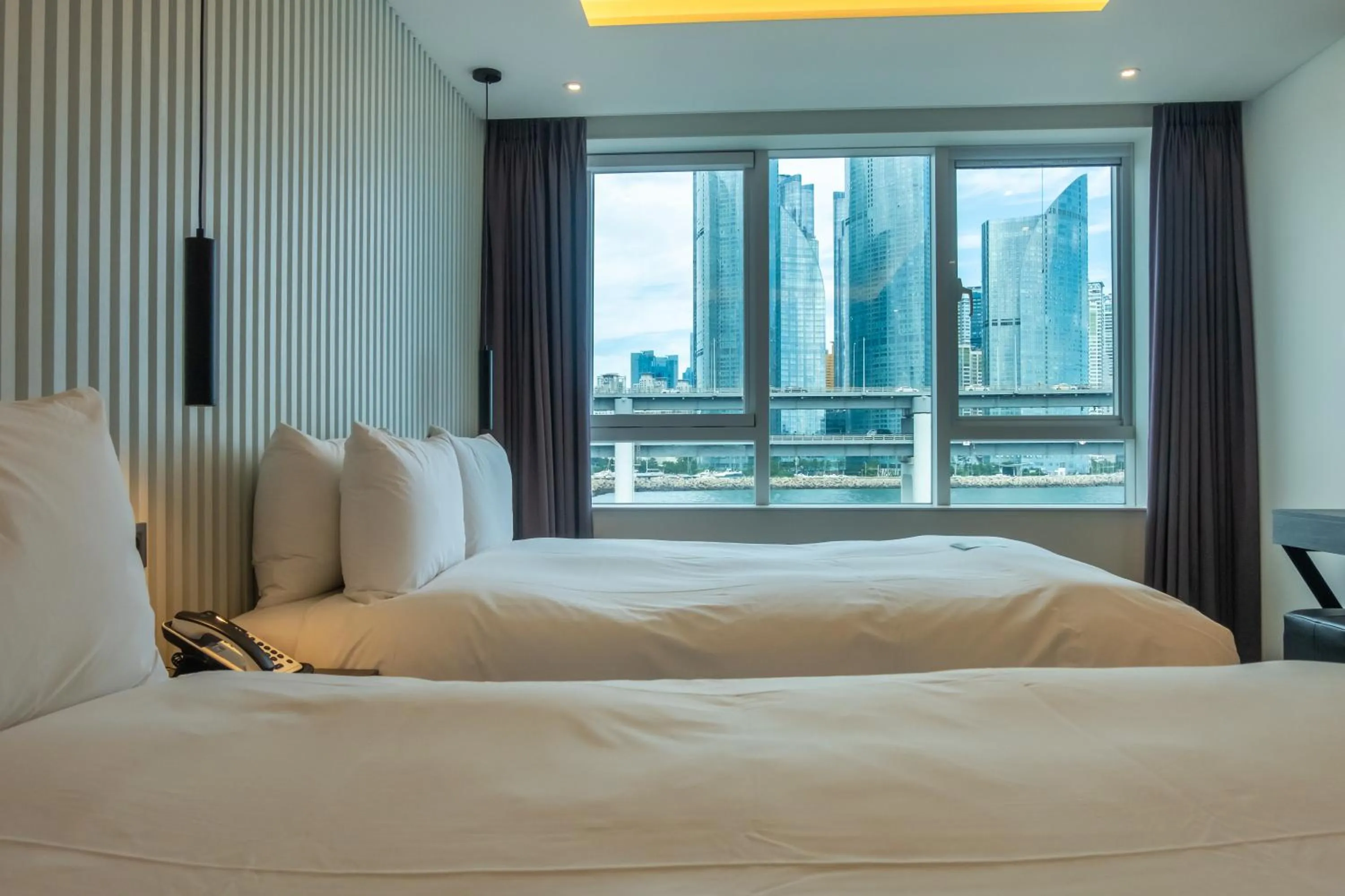 View (from property/room), Bed in AG405 Hotel