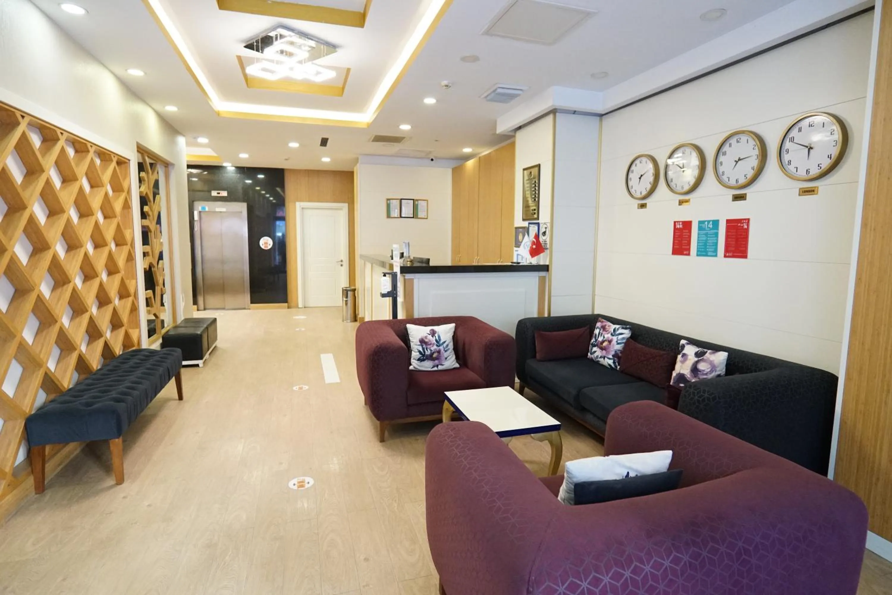 Lobby or reception in Grand Karot Hotel