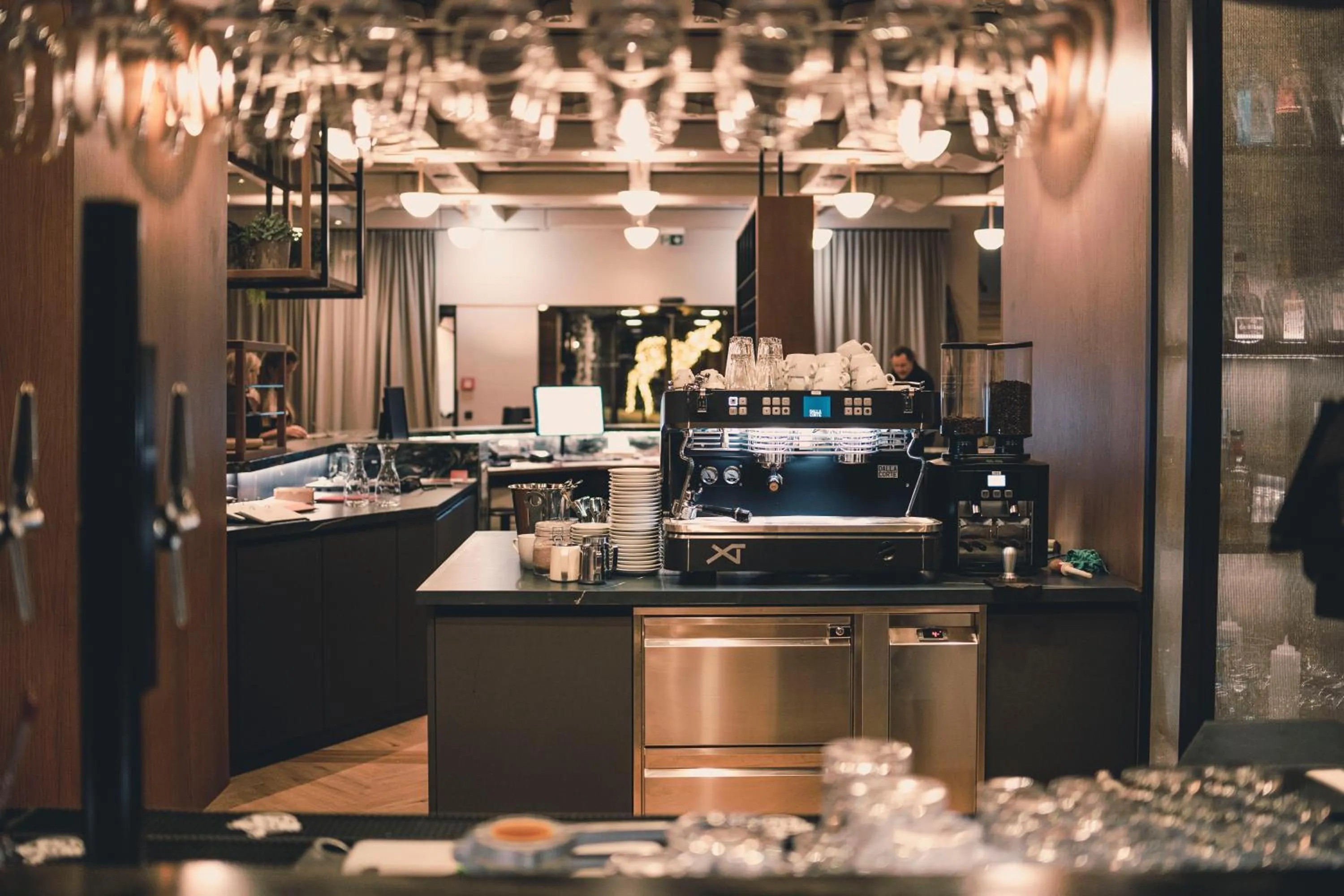 Lounge or bar in Upside Down Town Hotel-Neue Post