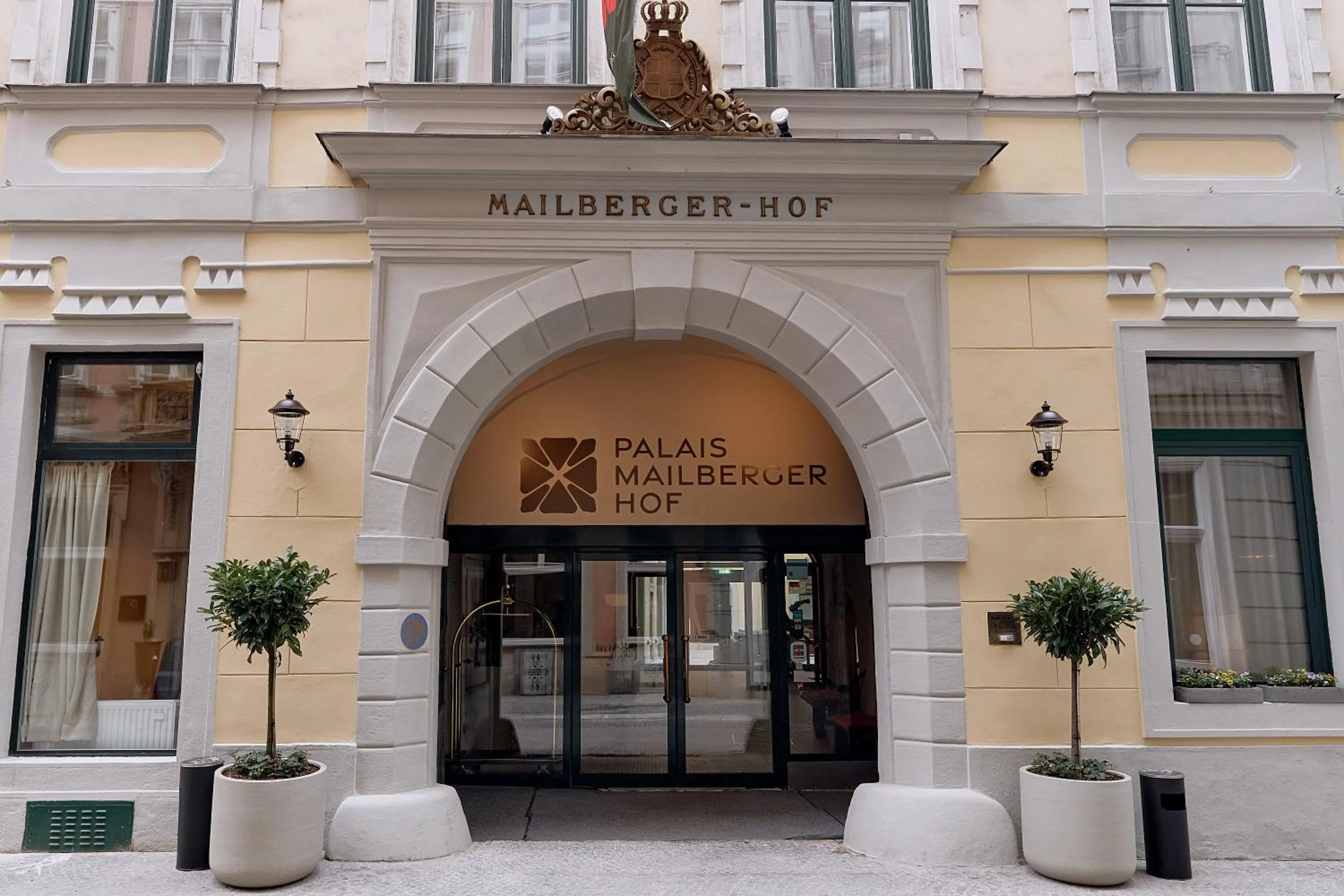 Facade/entrance in Hotel Palais Mailberger Hof