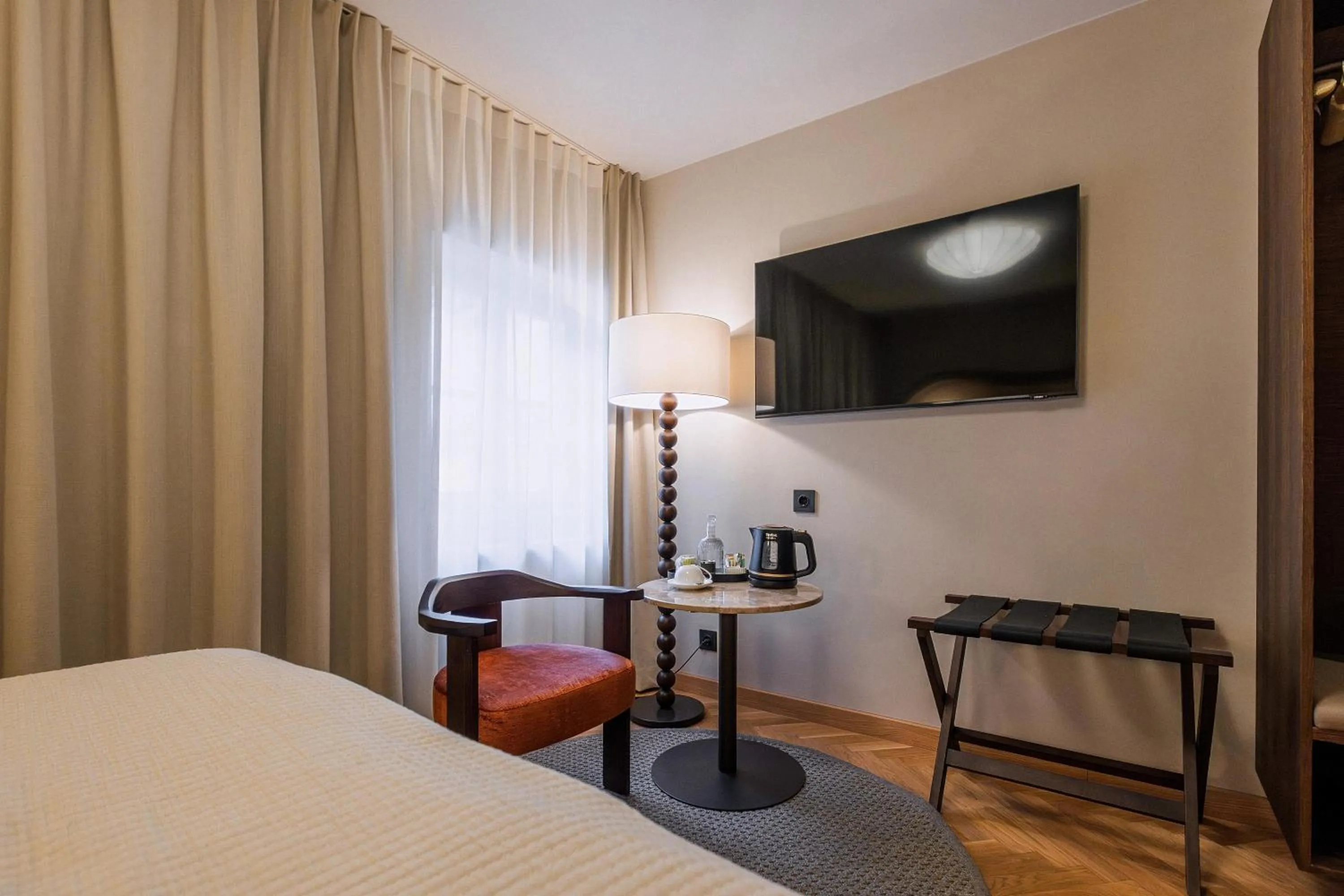 TV and multimedia, Bed in Hotel Palais Mailberger Hof