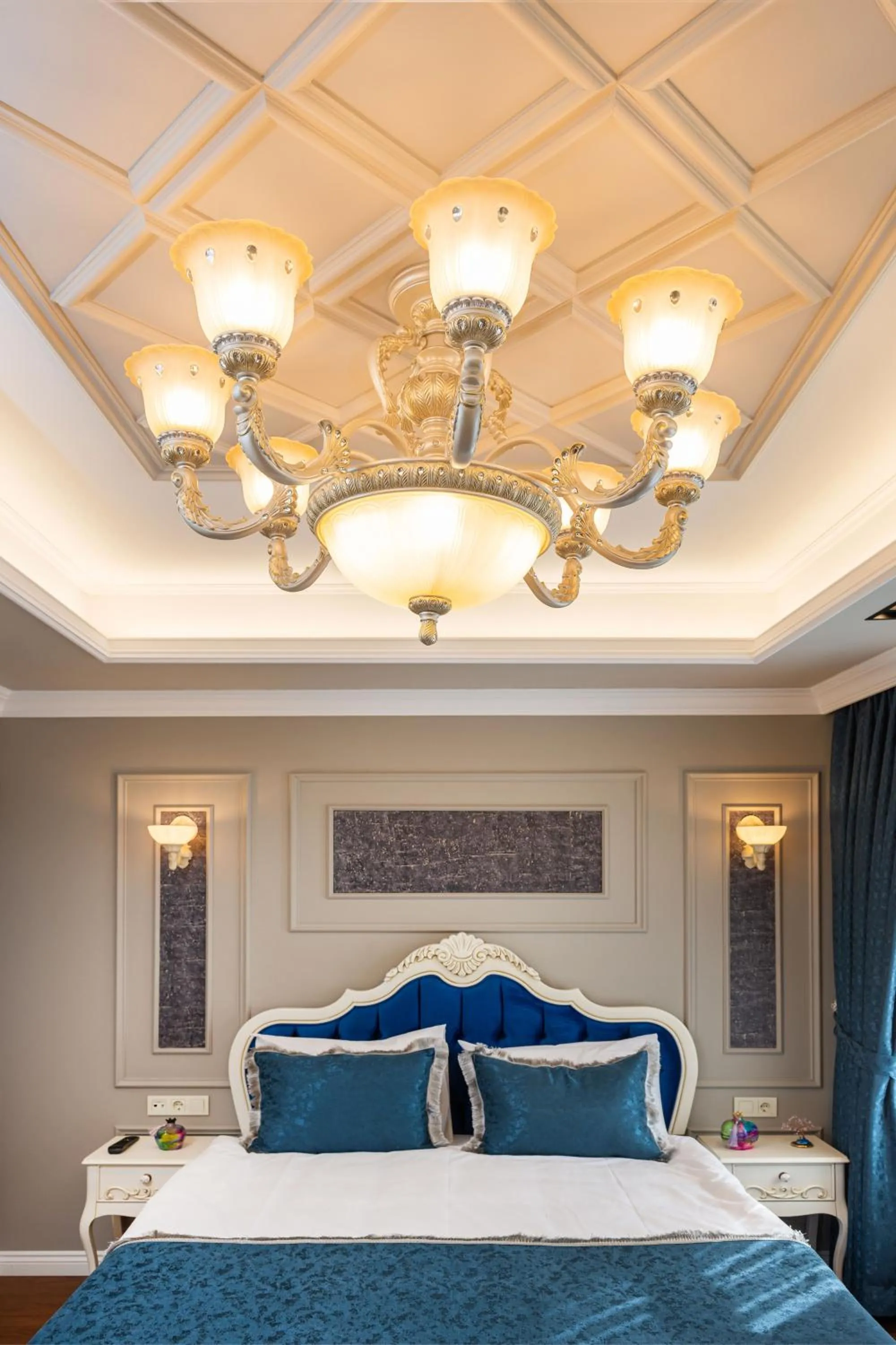 Bed in Begonville Mansion Oldcity