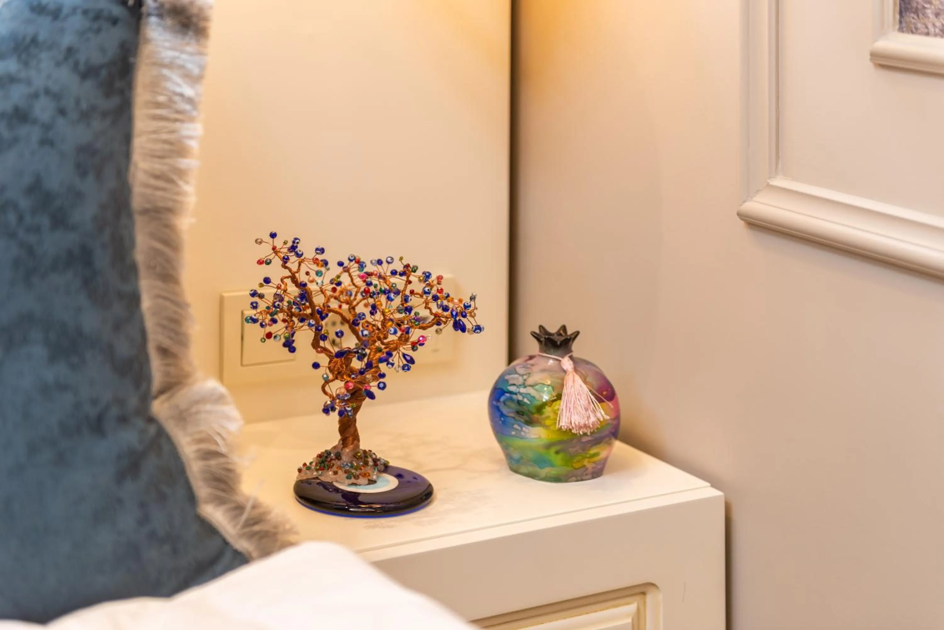 Bed in Begonville Mansion Oldcity