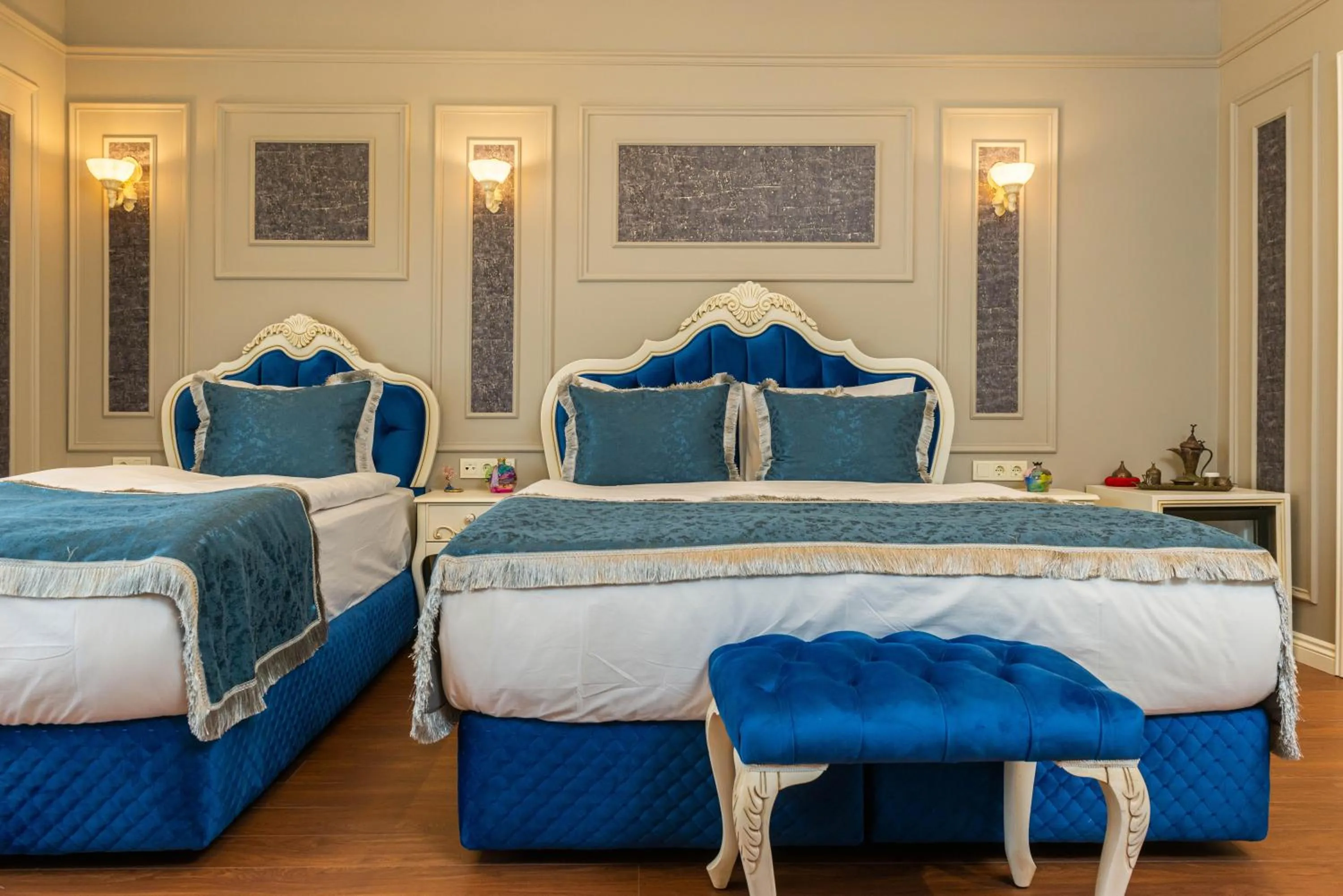 Bed in Begonville Mansion Oldcity