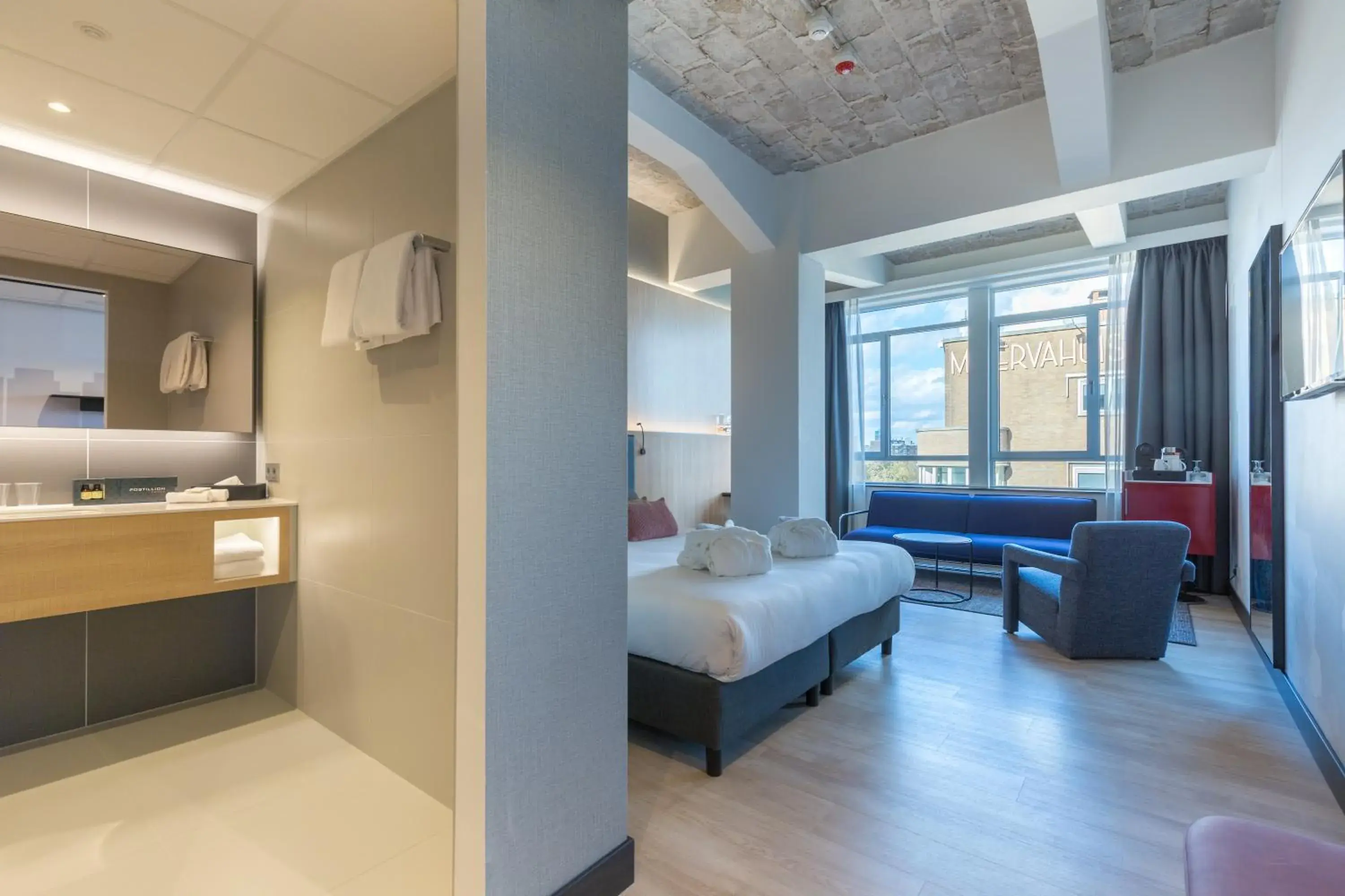 Junior Suite in Postillion Hotel WTC Rotterdam Junior Suite in Postillion Hotel WTC Rotterdam