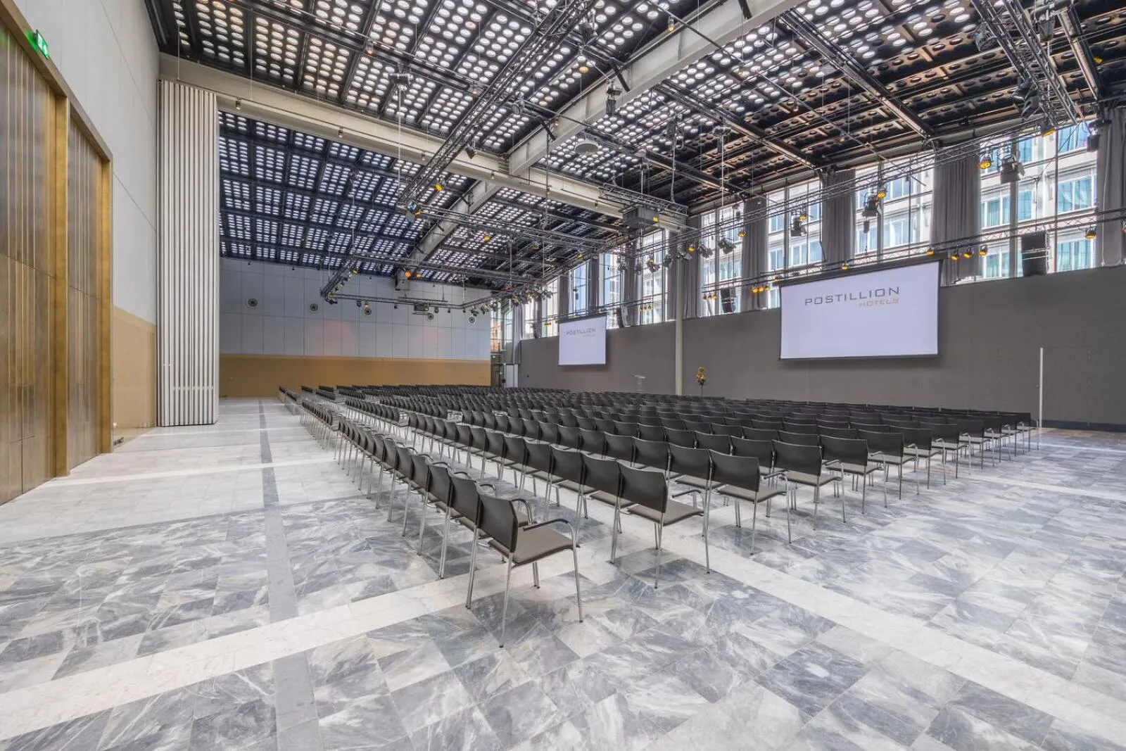 Meeting/conference room in Postillion Hotel WTC Rotterdam