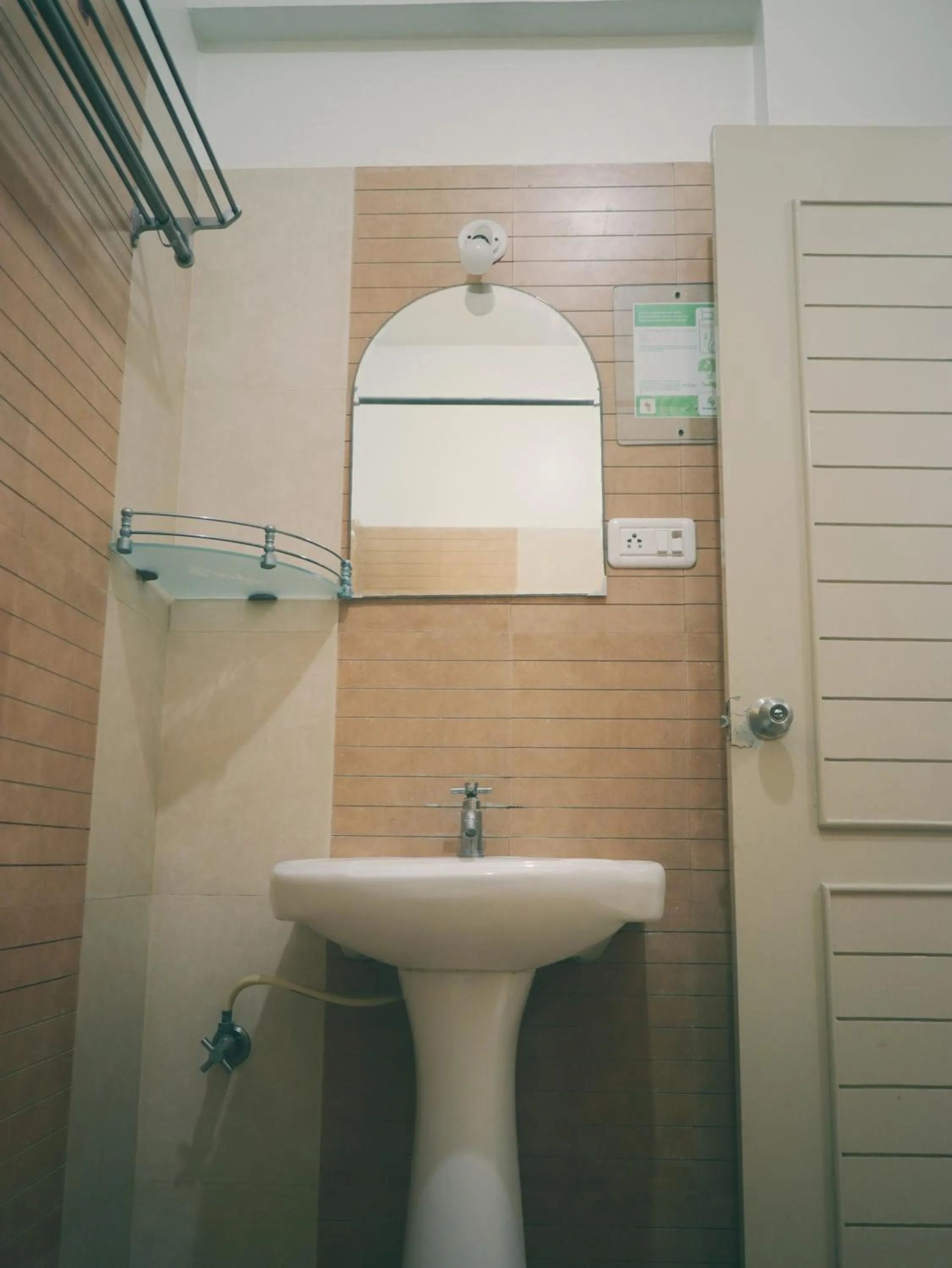 Bathroom in The Green Path Eco Hotel