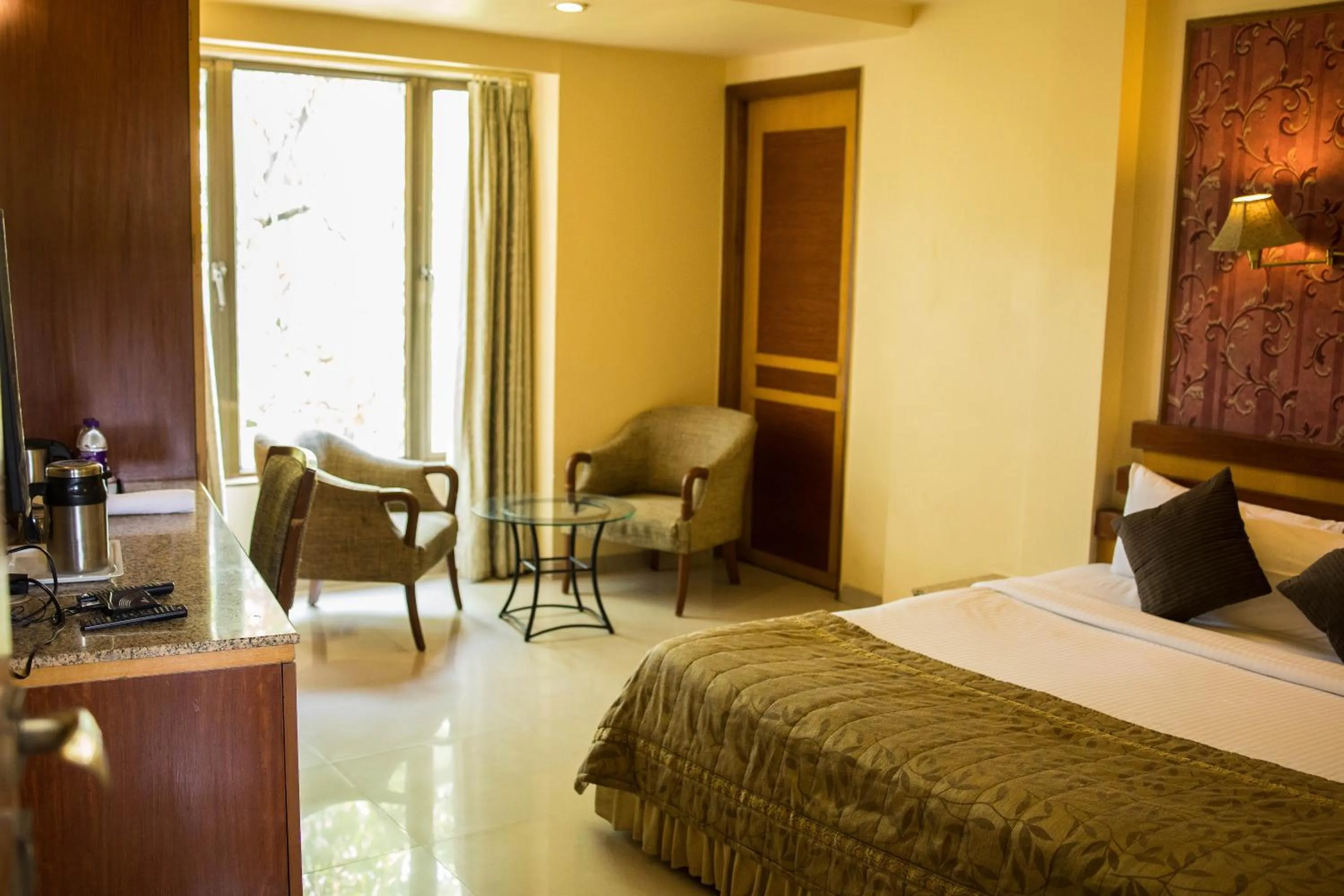 Bed in The Deccan Royaale, Shivaji Nagar