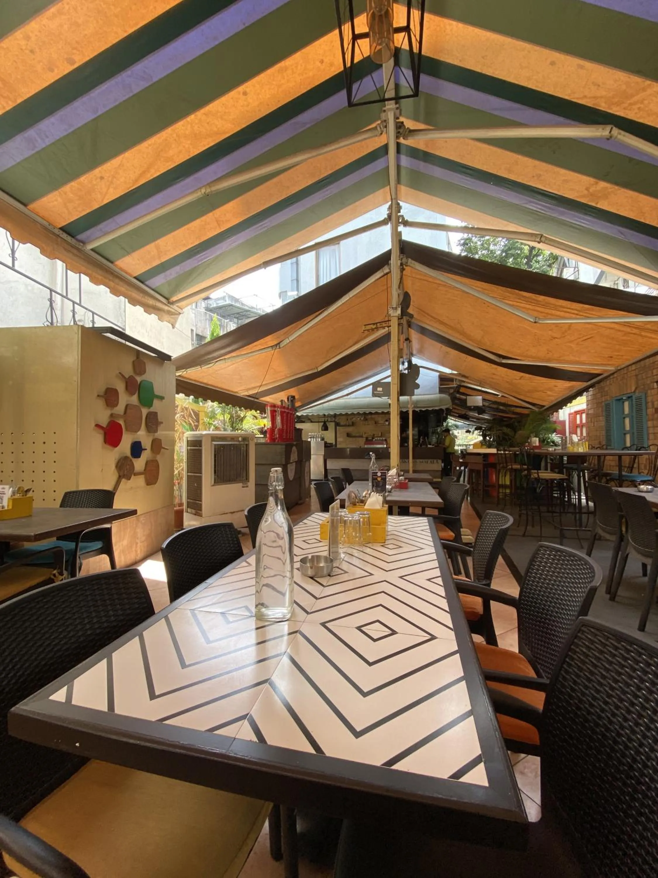 Restaurant/places to eat in The Deccan Royaale, Shivaji Nagar