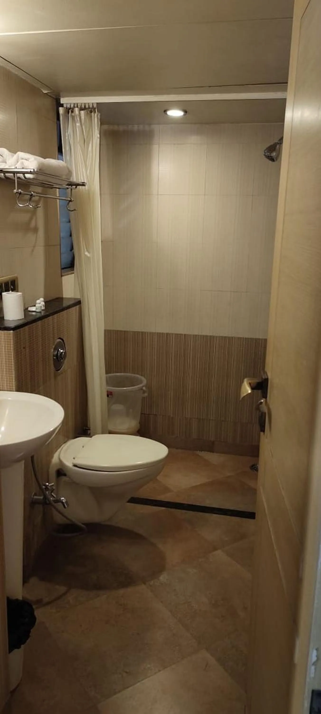 Toilet in The Deccan Royaale, Shivaji Nagar