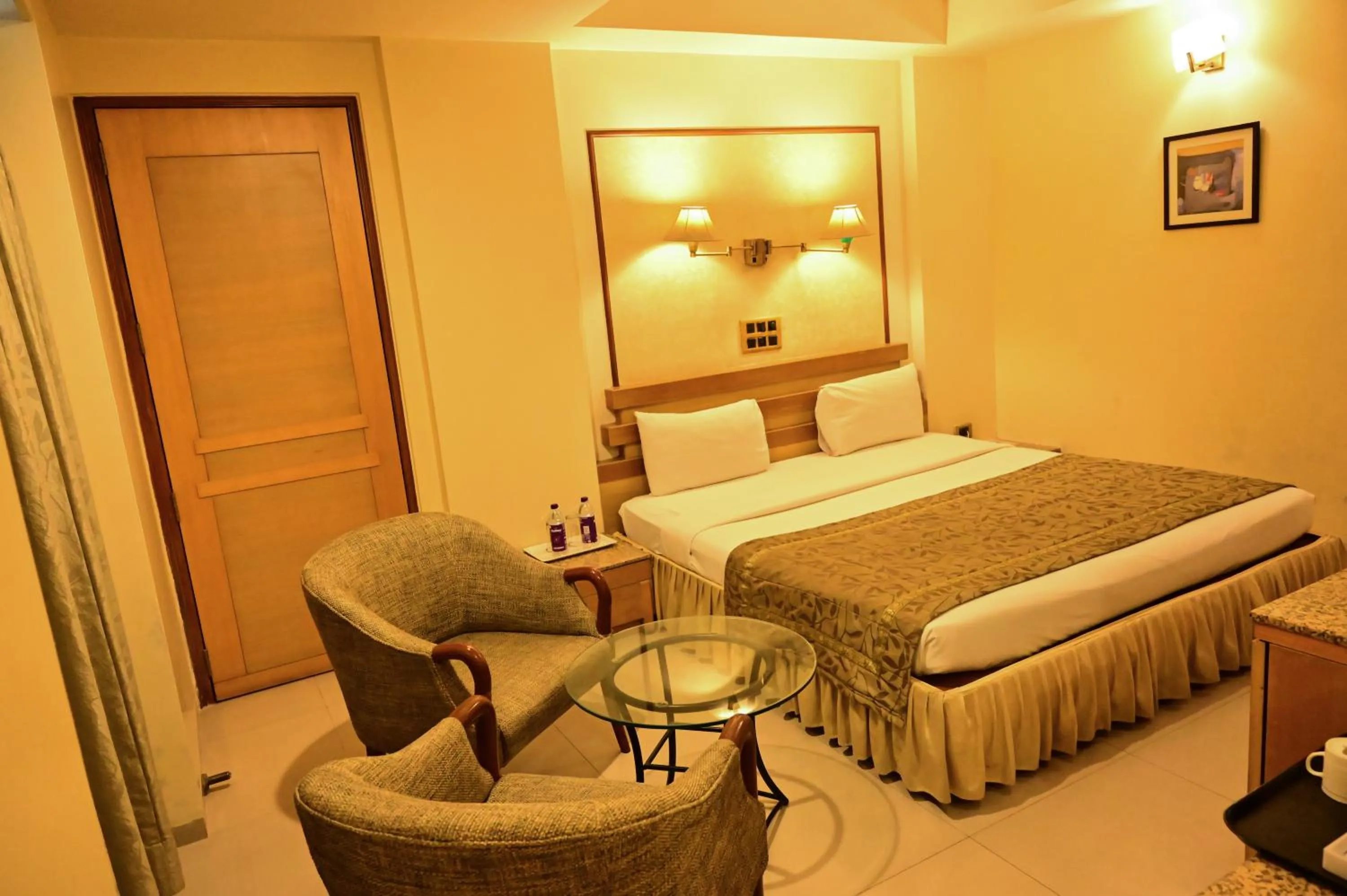 Bed in The Deccan Royaale, Shivaji Nagar