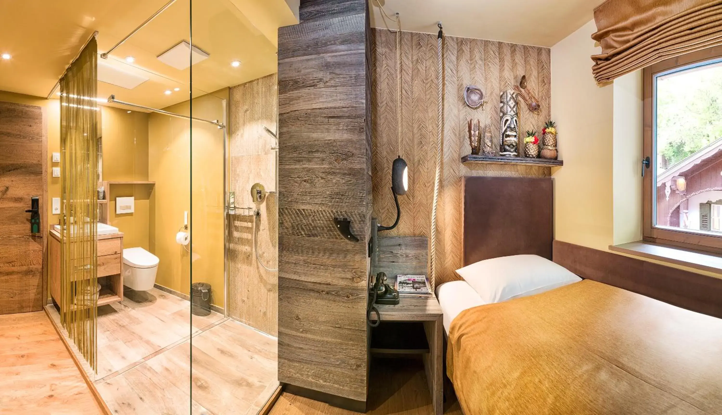 Single Room in Boutique Hotel im Auracher Löchl Single Room in Boutique Hotel im Auracher Löchl