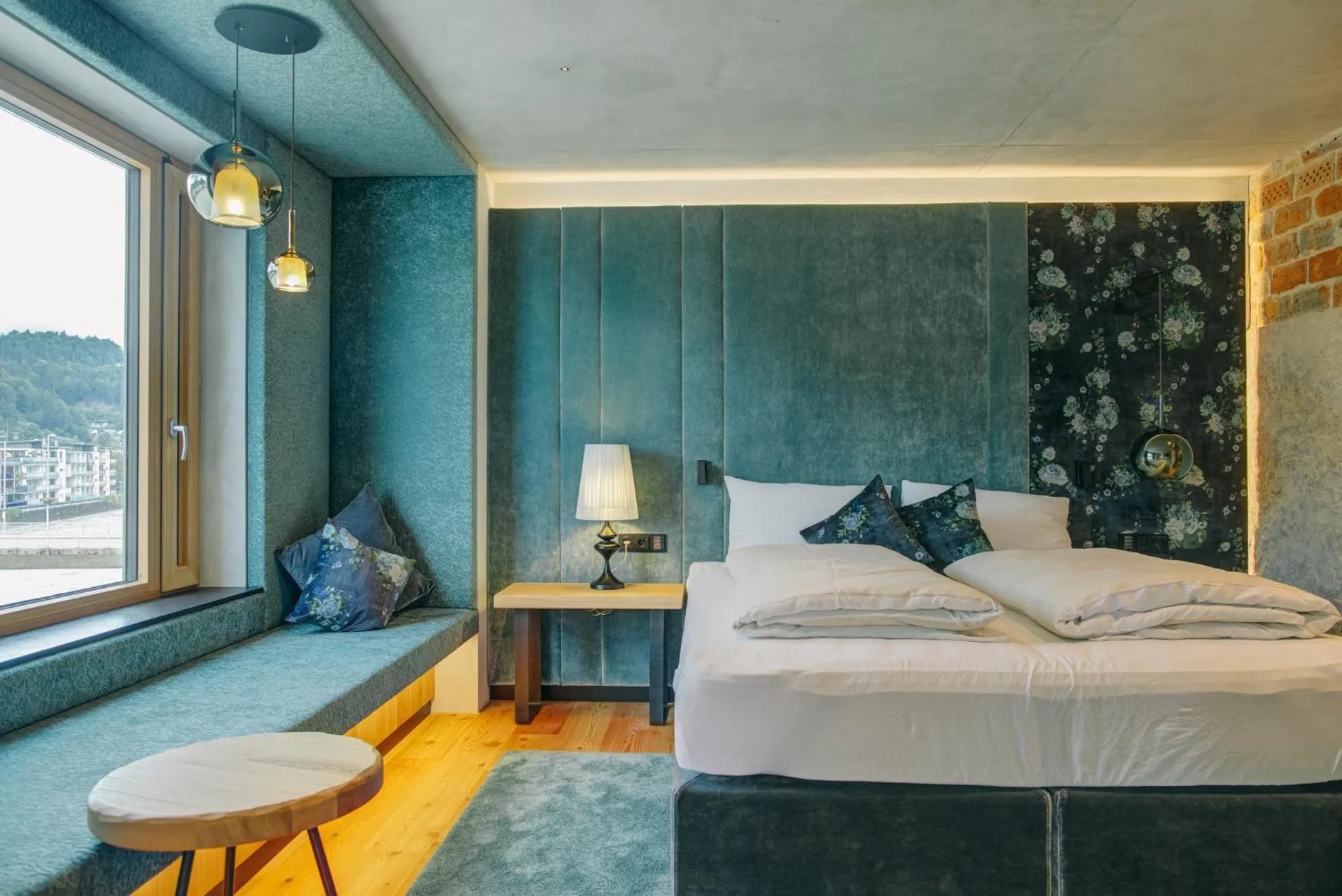 Bedroom, Bed in Boutique Hotel im Auracher Löchl