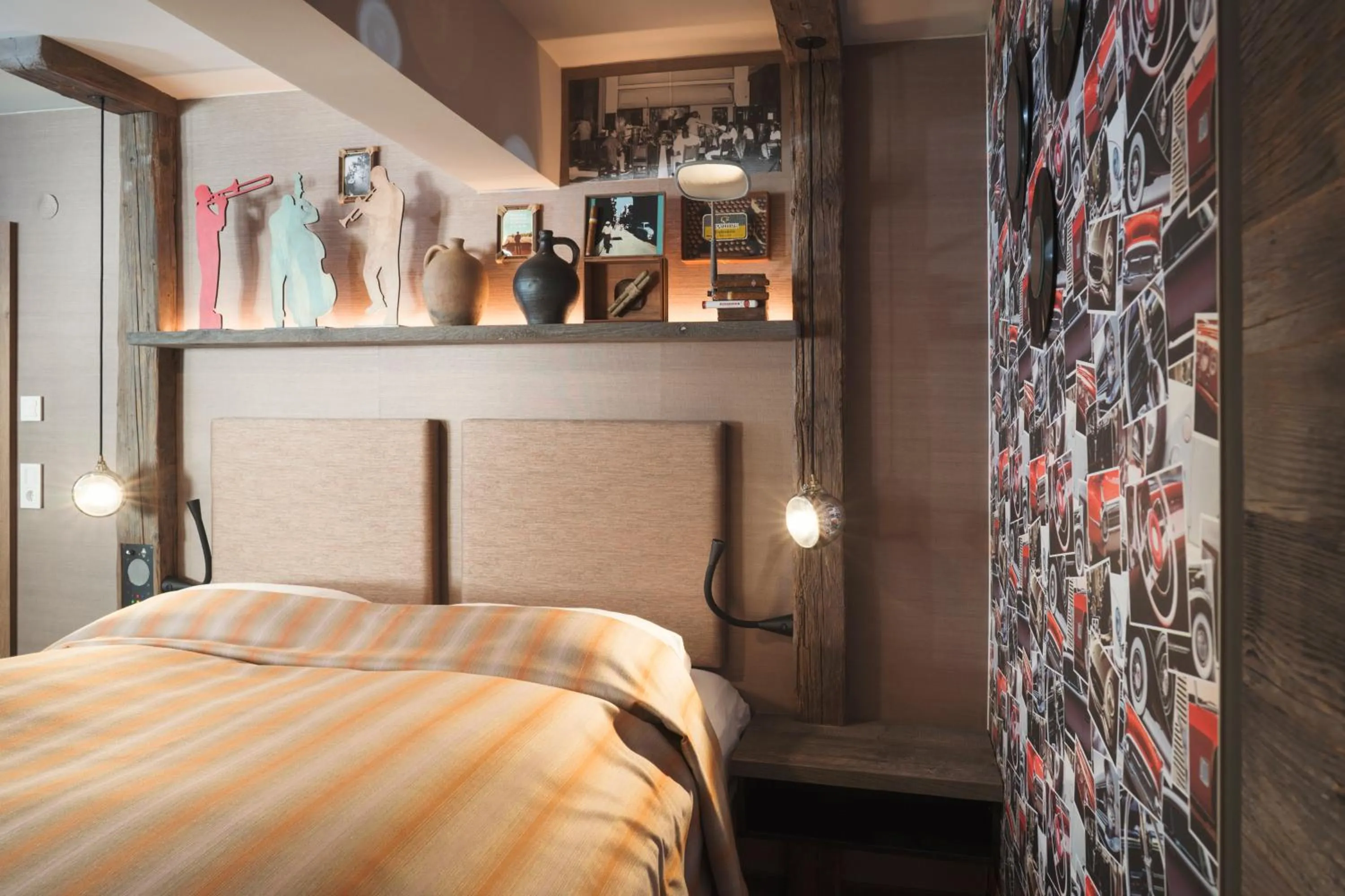 Photo of the whole room, Bed in Boutique Hotel im Auracher Löchl