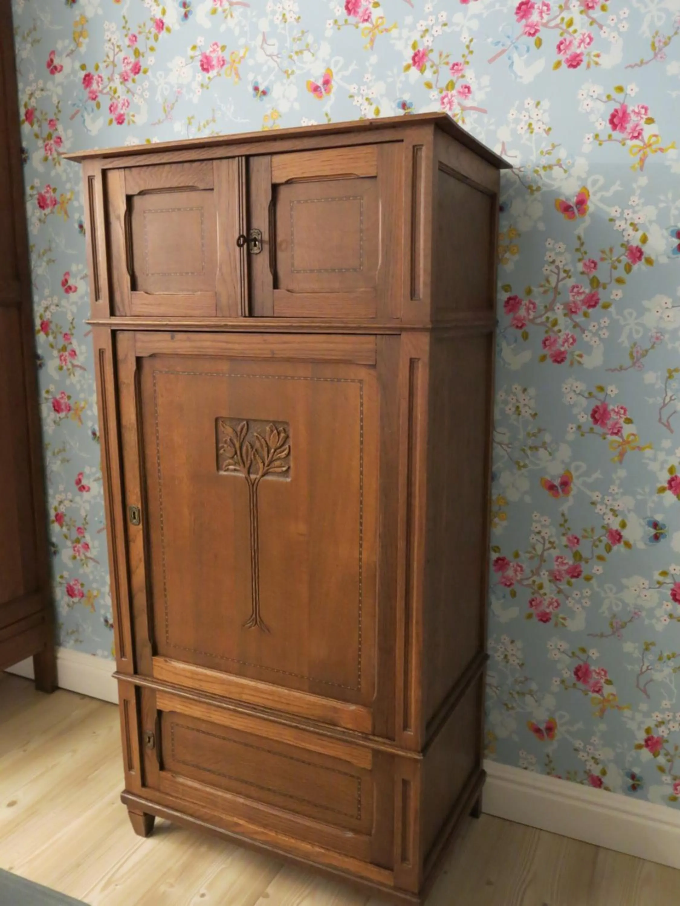 wardrobe in Hoeve Chartreuse