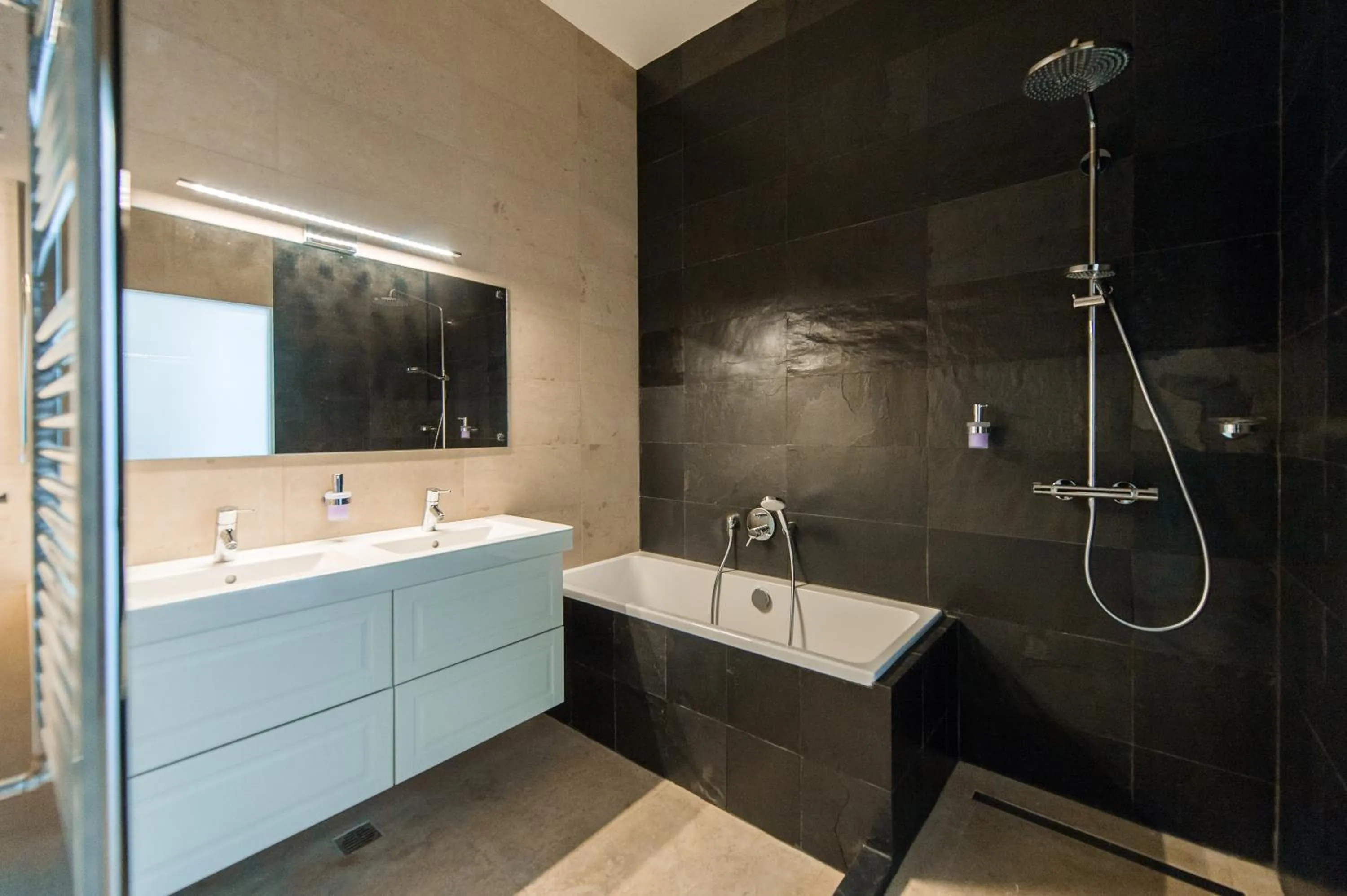 Shower in Casa Mandl