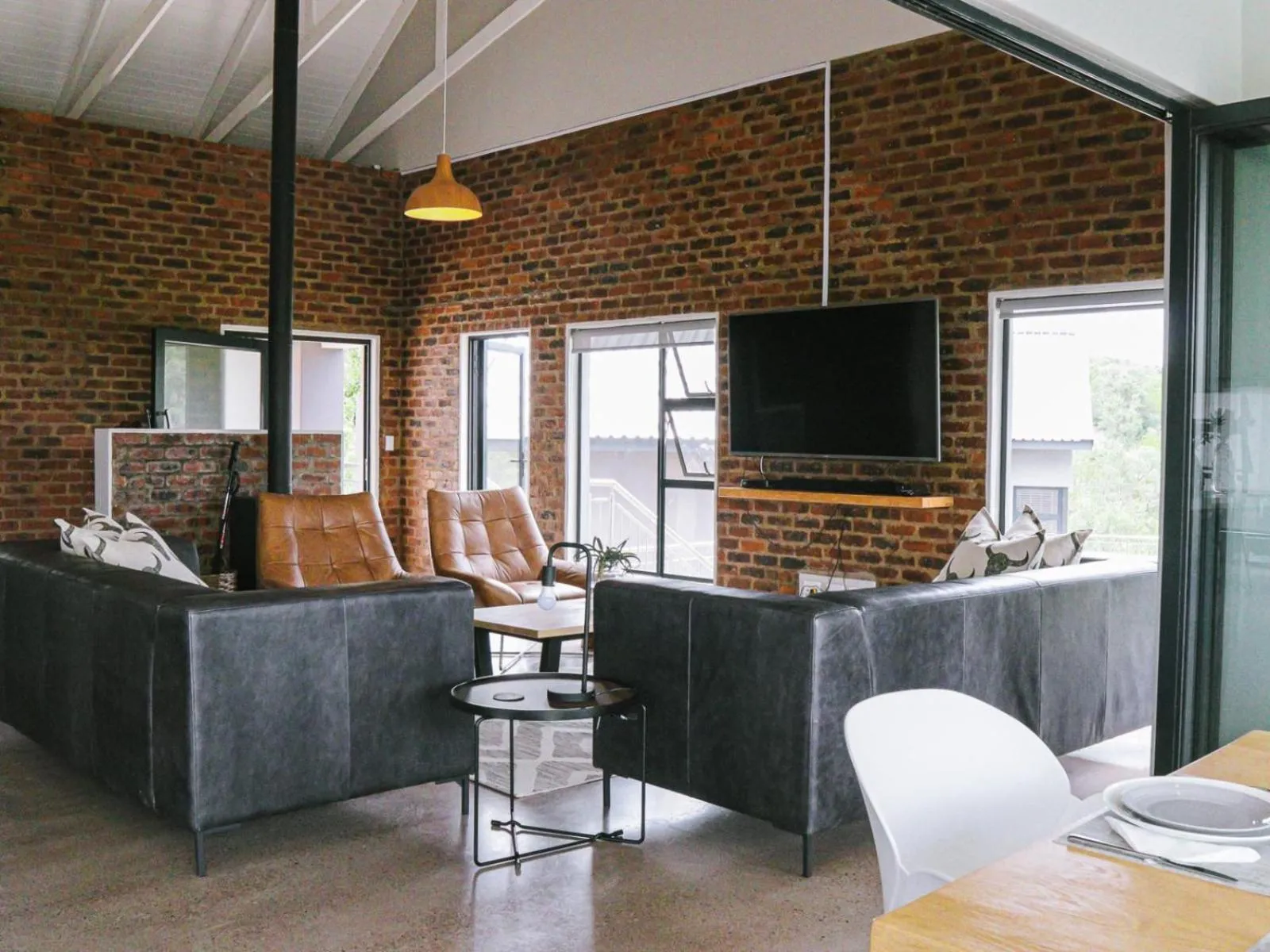 Property building in Elements Bush Lodge