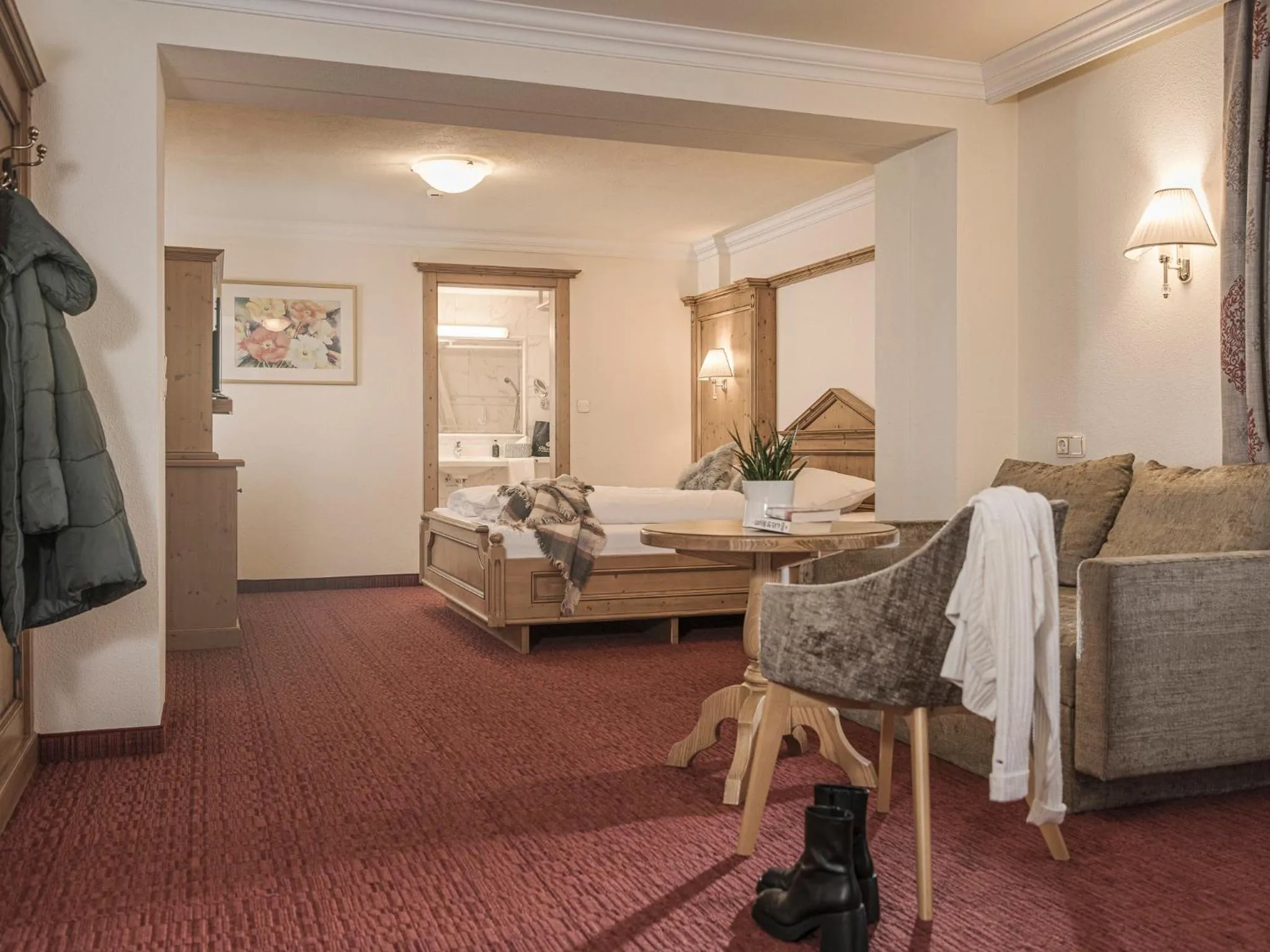 Photo of the whole room, Bed in Platzlhof - Mein Hotel im Zillertal