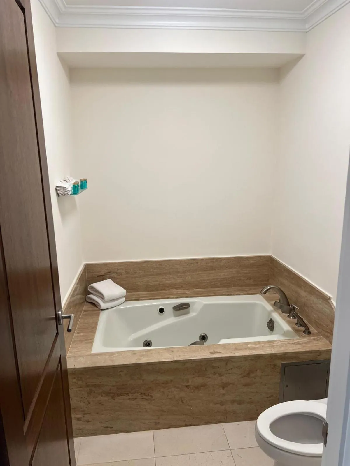 Hot Tub in The Country Club Residences at Grand Reserve