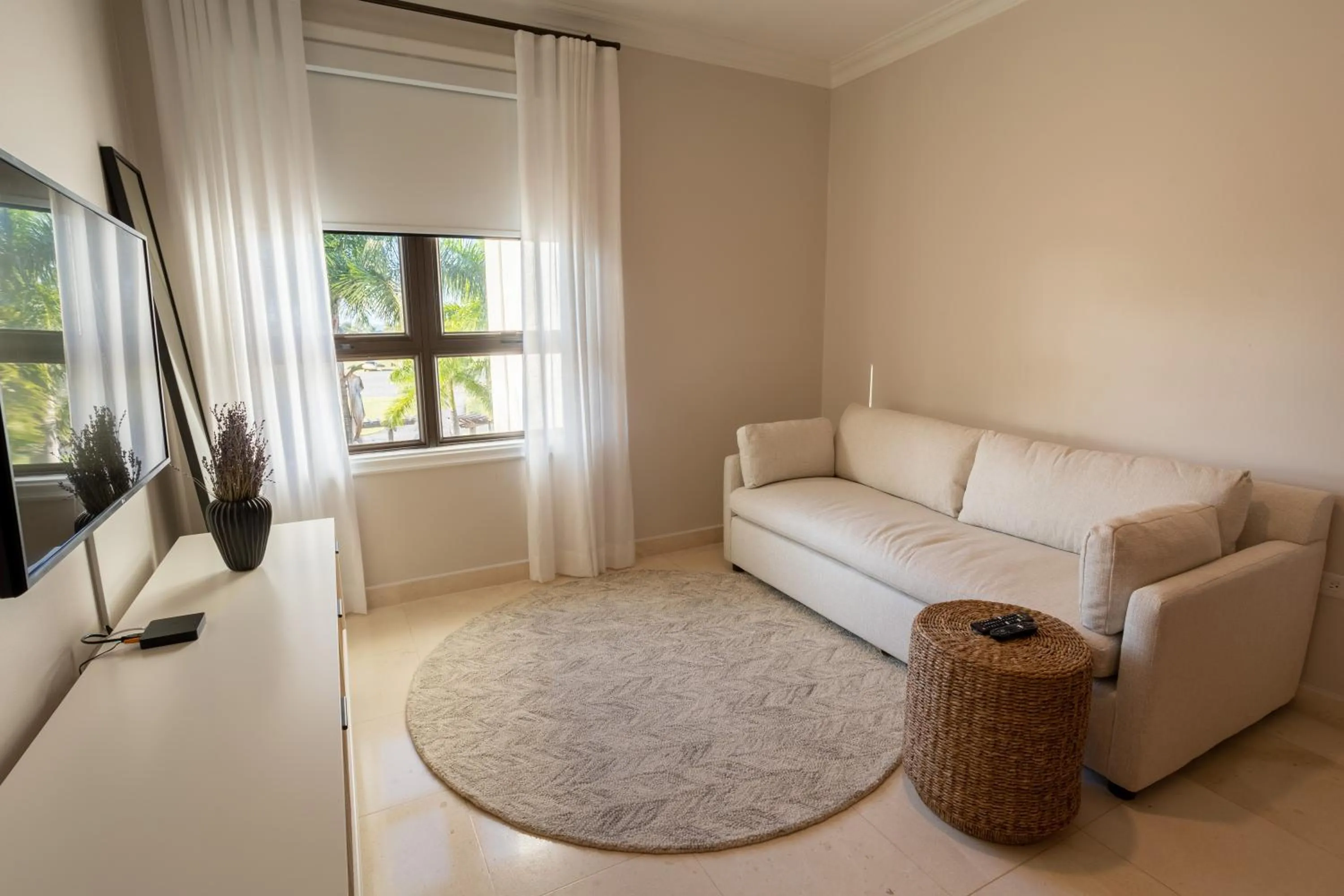Seating area in The Country Club Residences at Grand Reserve