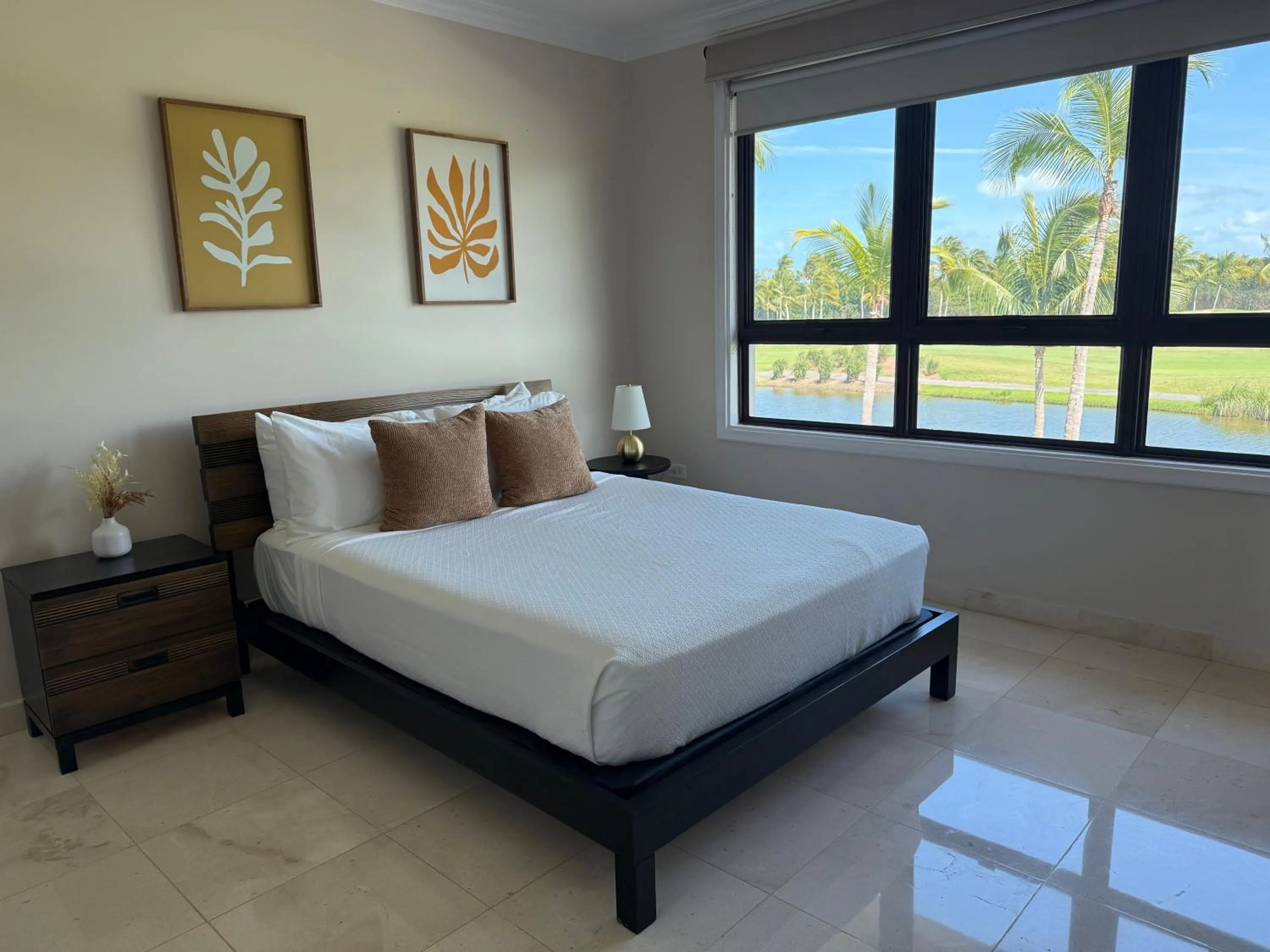 Bed in The Country Club Residences at Grand Reserve