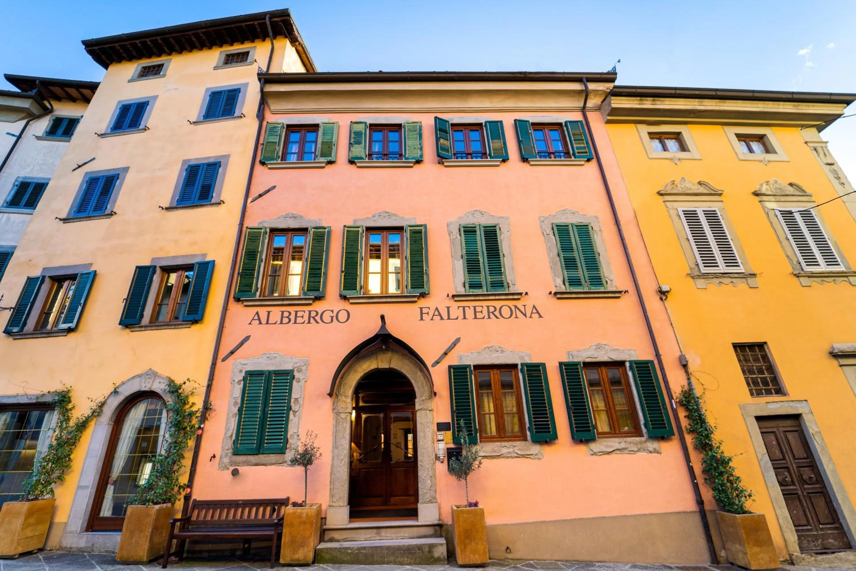 Property building in Albergo Falterona