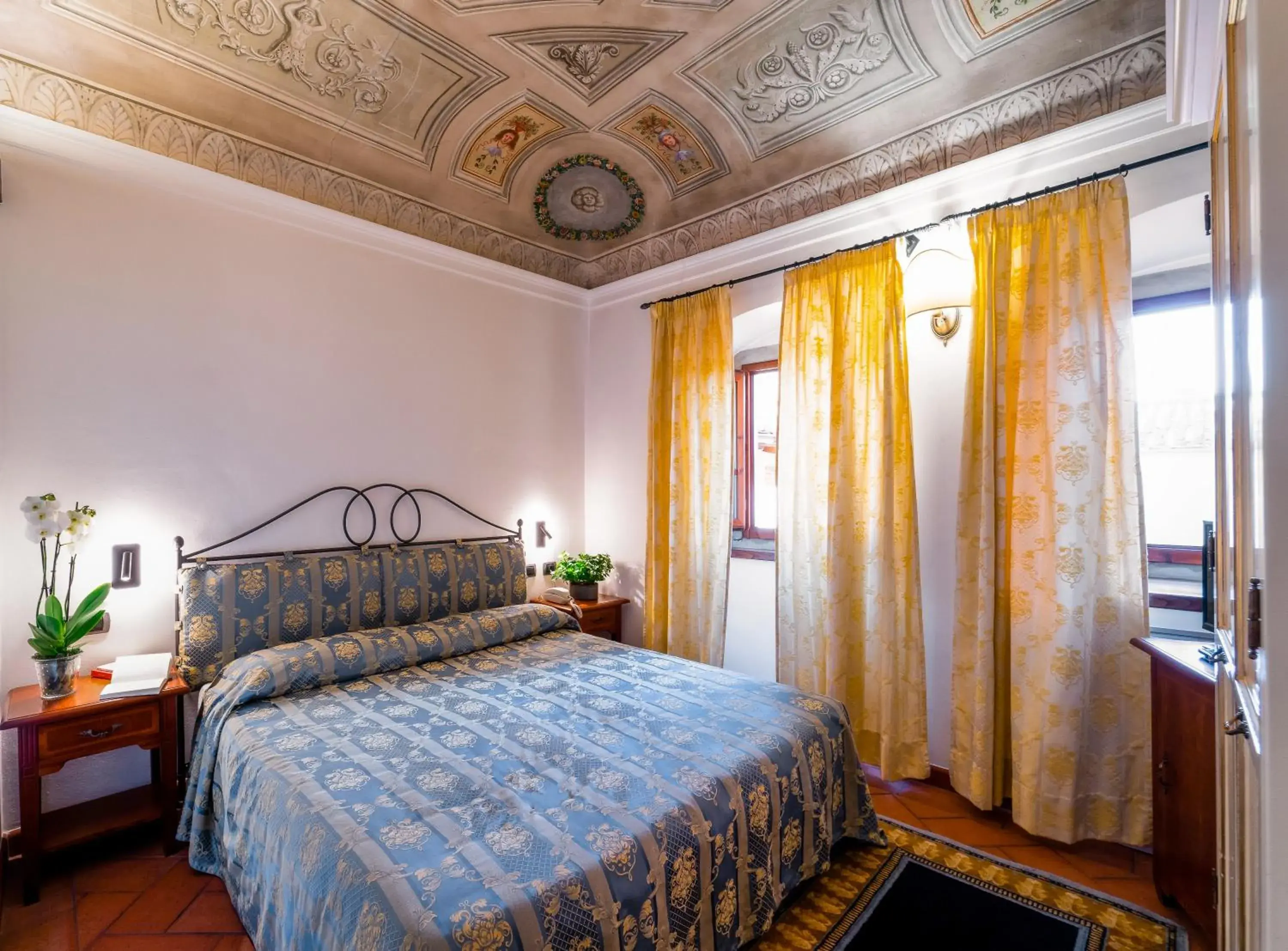 Classic Double Room in Albergo Falterona Classic Double Room in Albergo Falterona