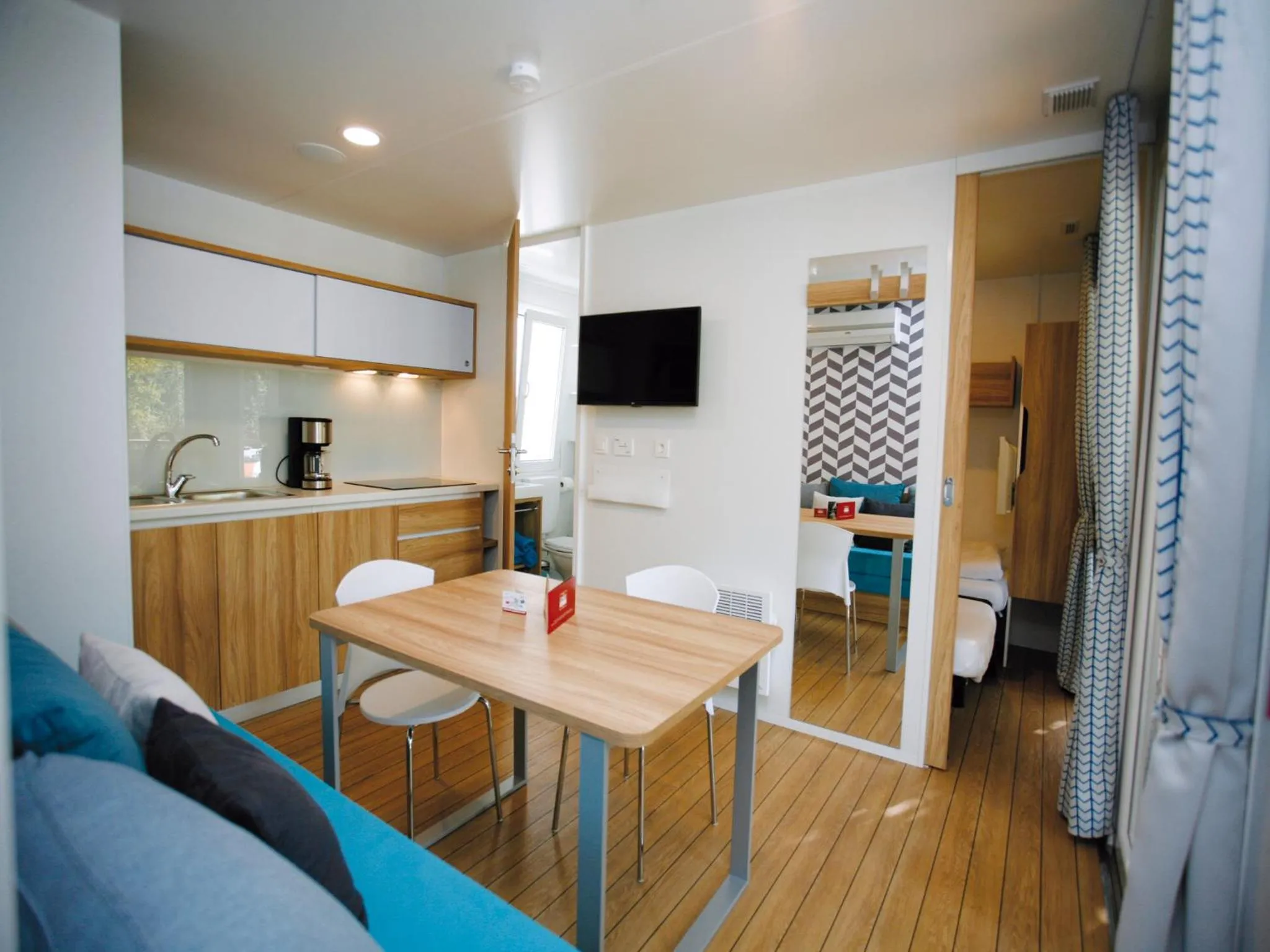 Kitchen or kitchenette in Seehotel Hoffmann