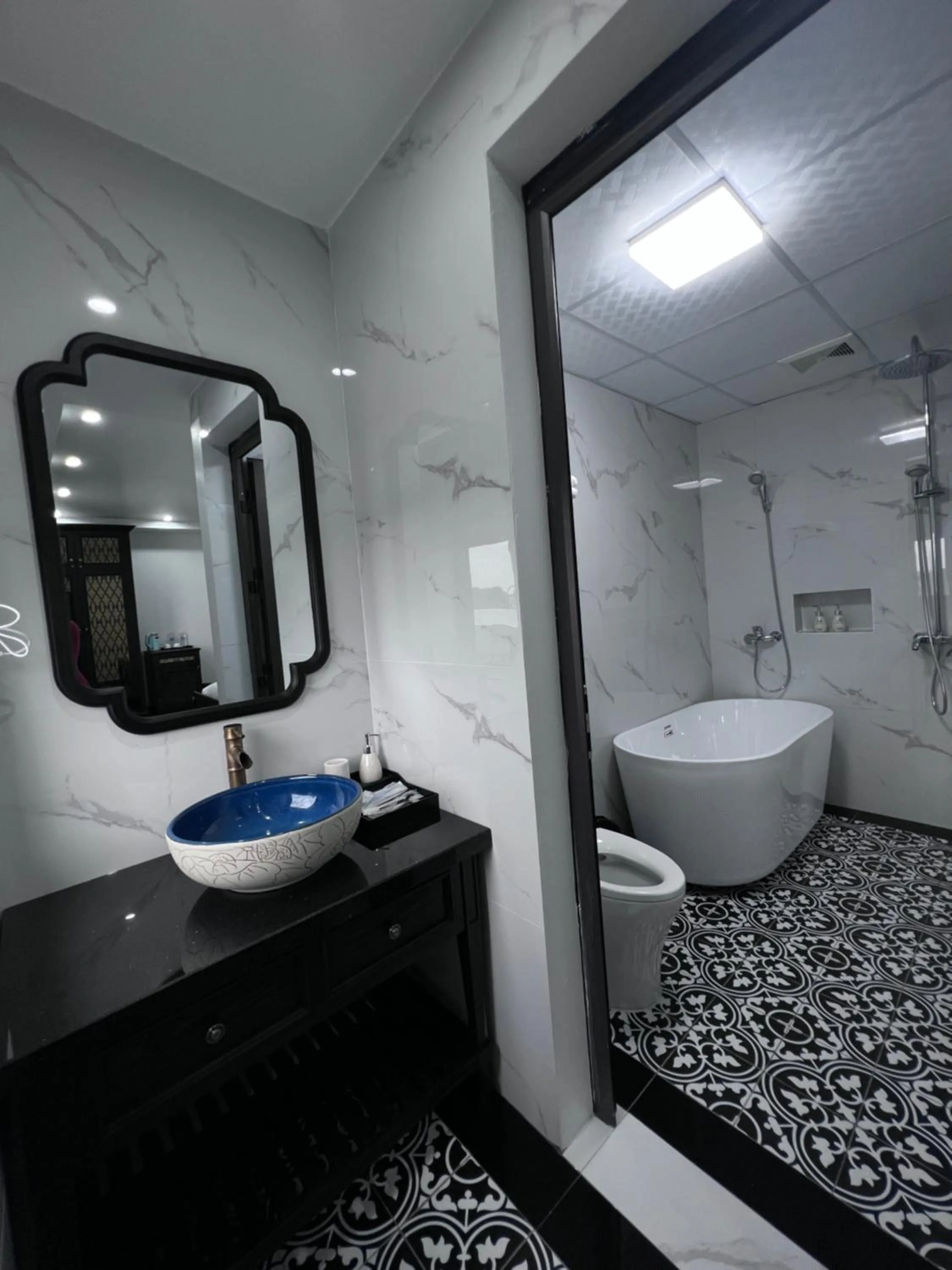 Bathroom in Lotus Hotel Ninh Bình