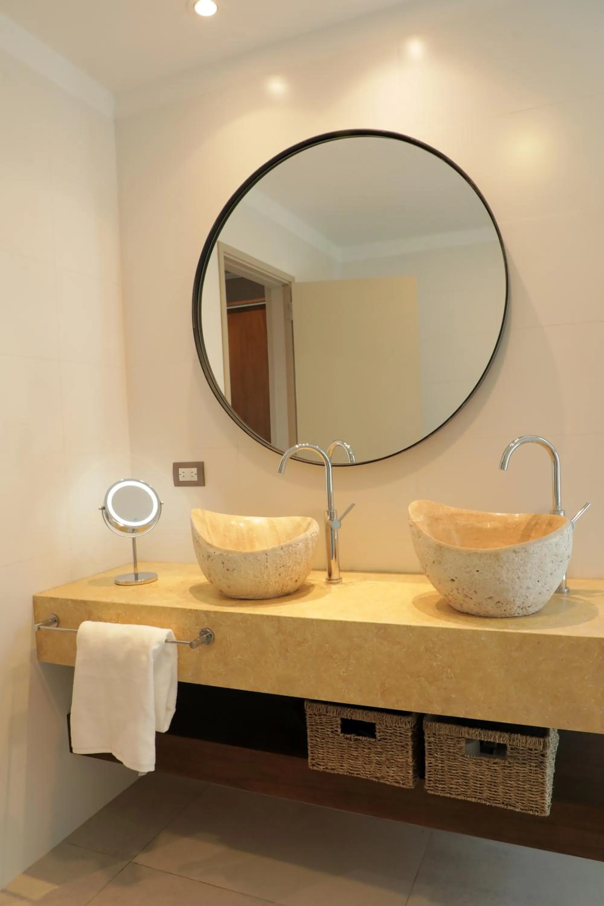 Bathroom in Gaia Lodge