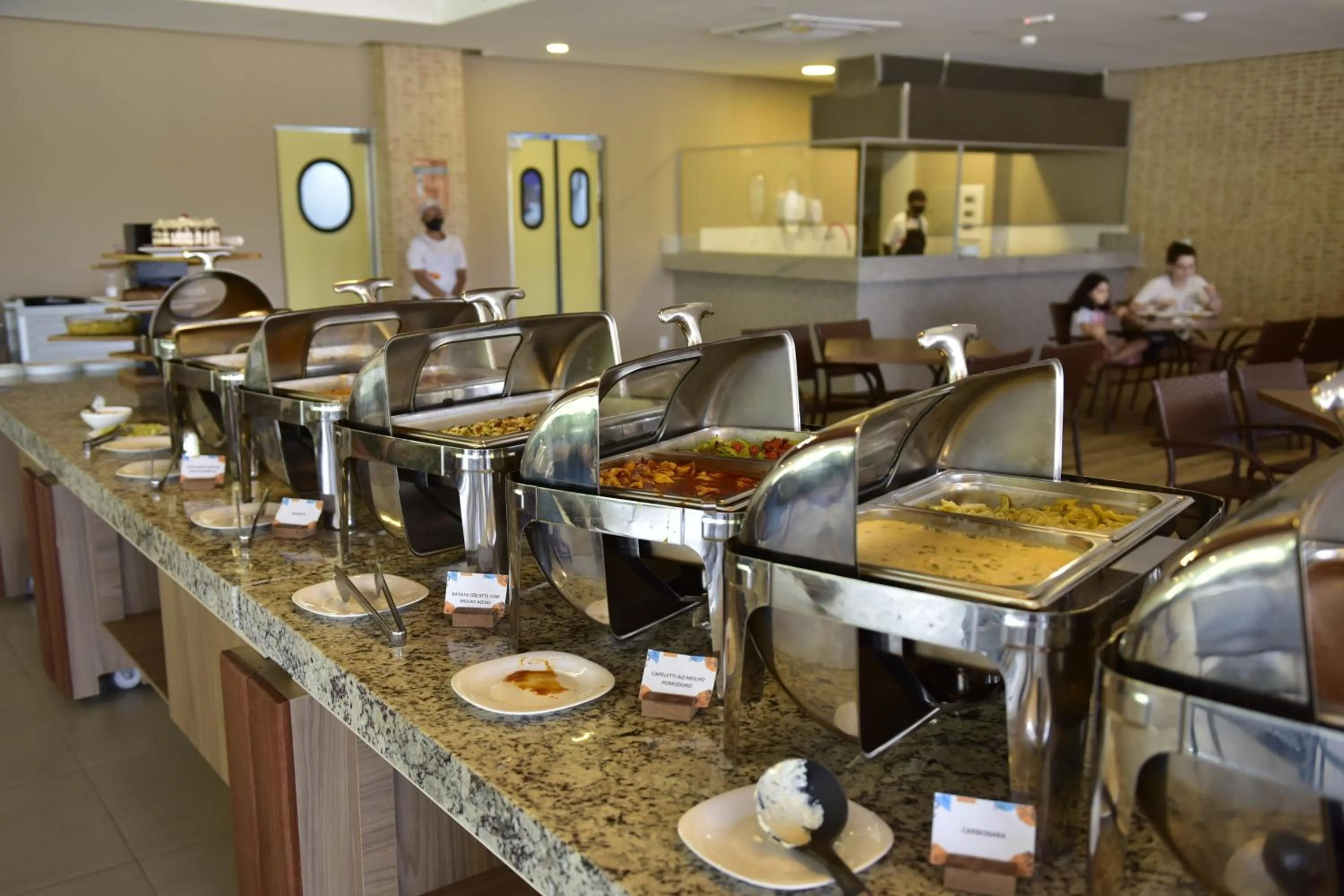 Restaurant/places to eat in Praias do Lago Eco Resort by WAM Experience